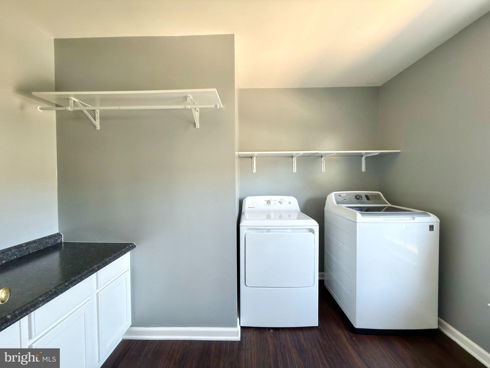 APPLE GROVE - Residential Lease