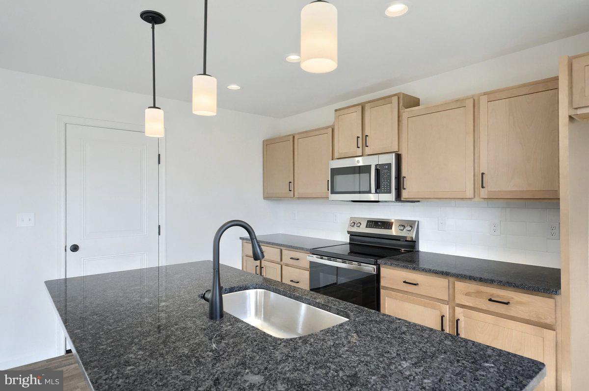 SHADY LANE ESTATES - Residential