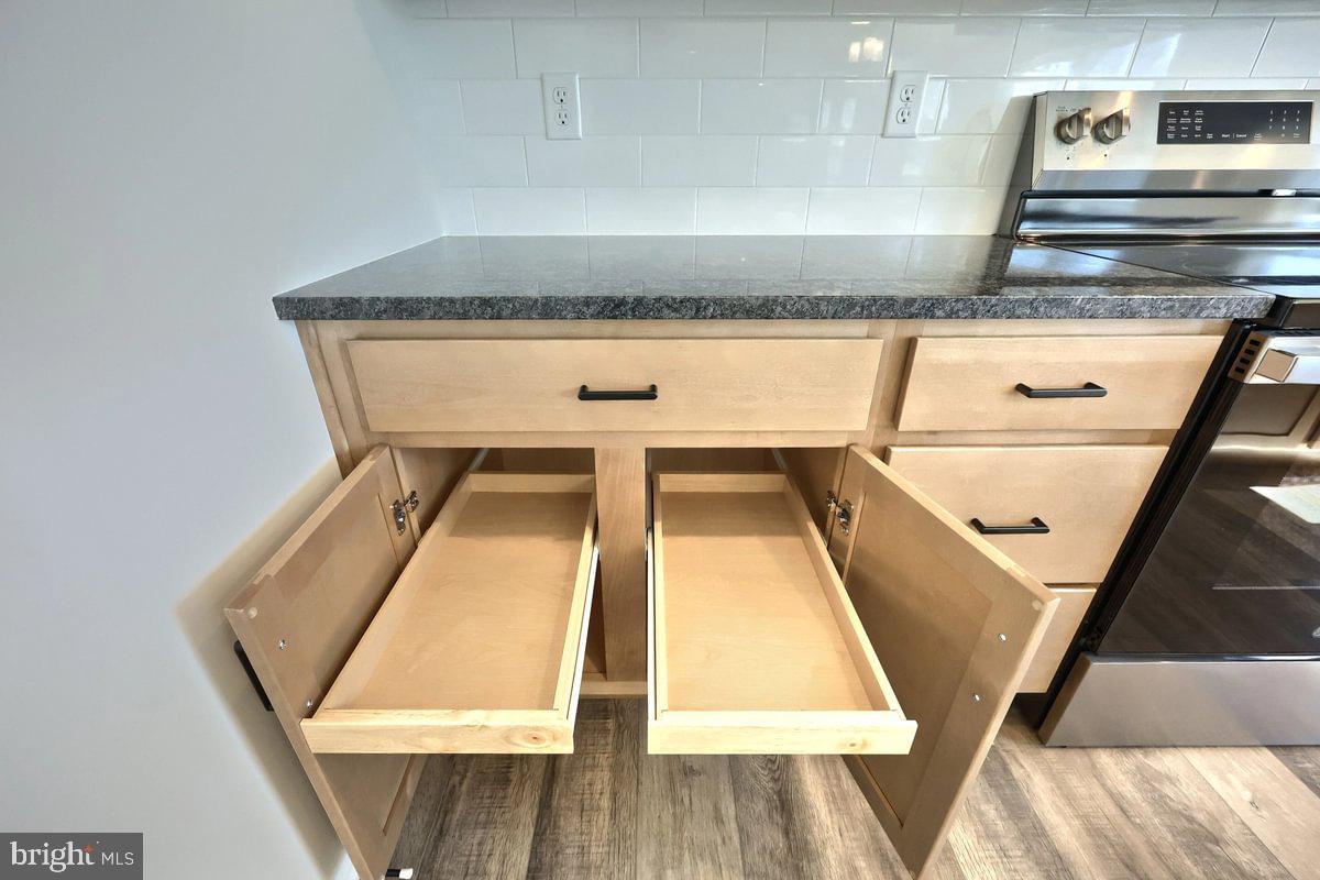 SHADY LANE ESTATES - Residential