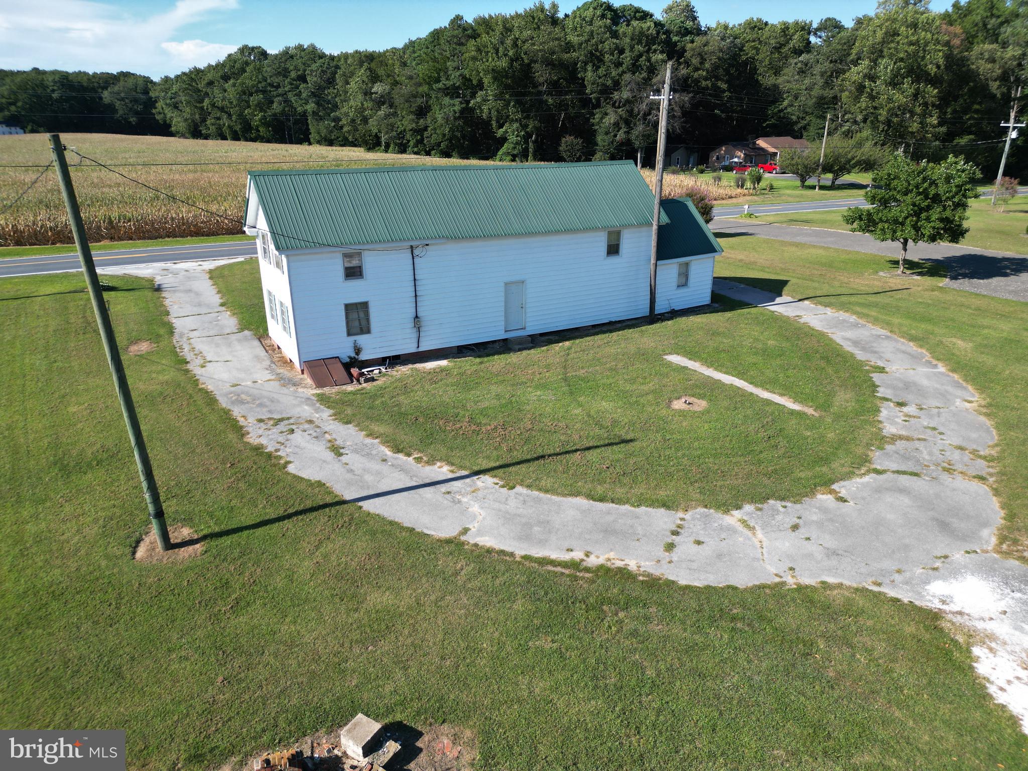 4070 WOODPECKER ROAD