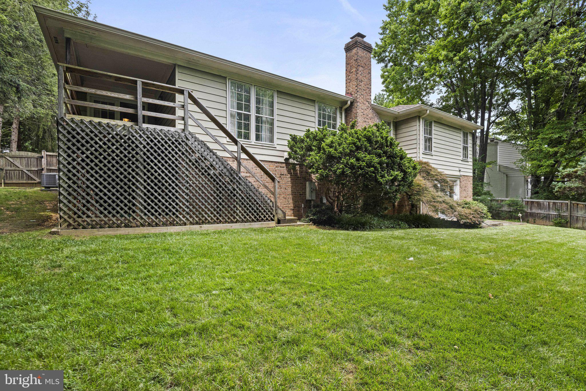 712 RIDGE DRIVE