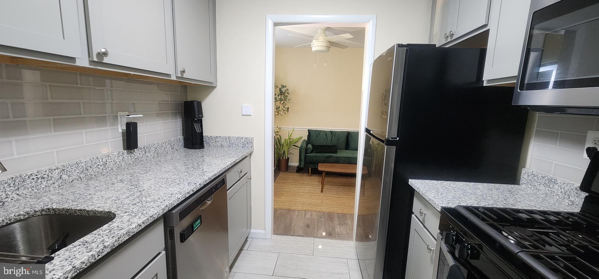 VILLAGE GREEN - Residential Lease