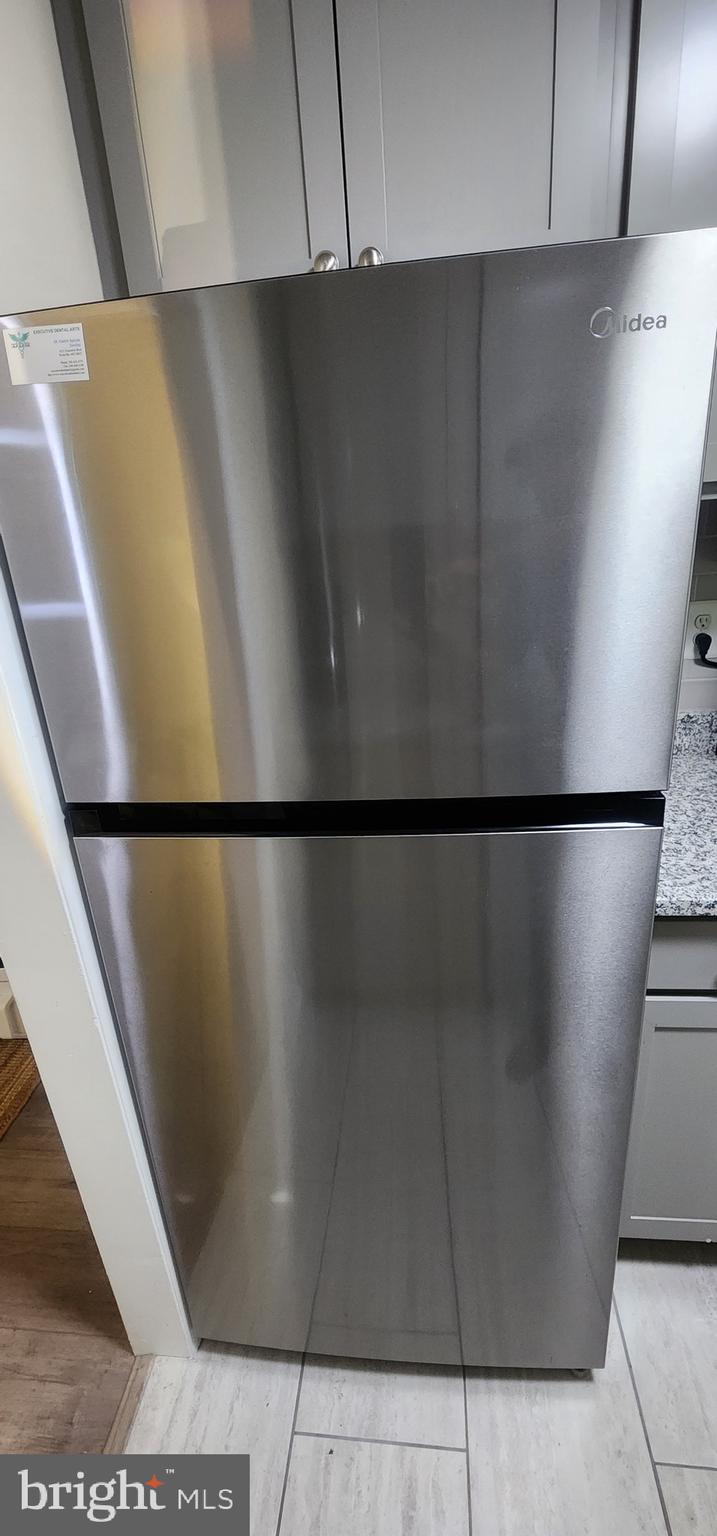 VILLAGE GREEN - Residential Lease