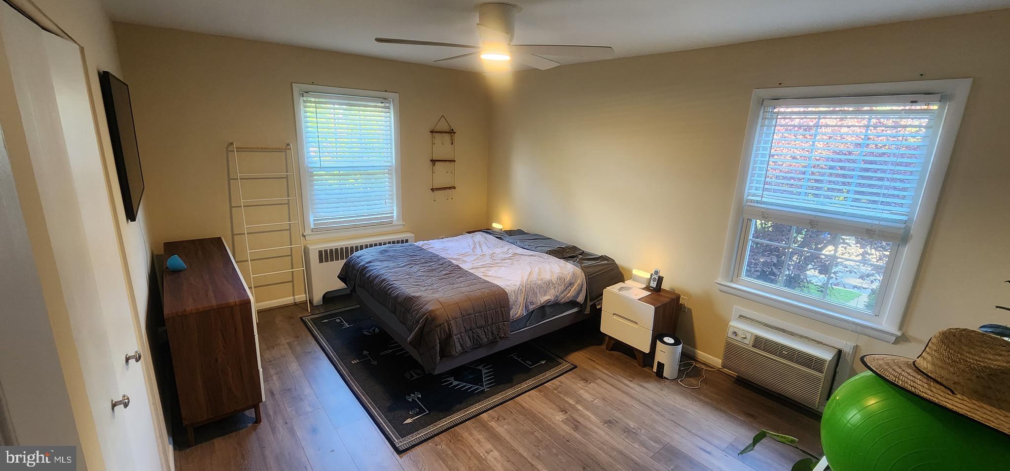 VILLAGE GREEN - Residential Lease