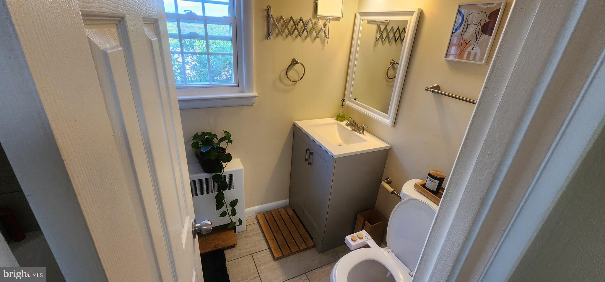 VILLAGE GREEN - Residential Lease