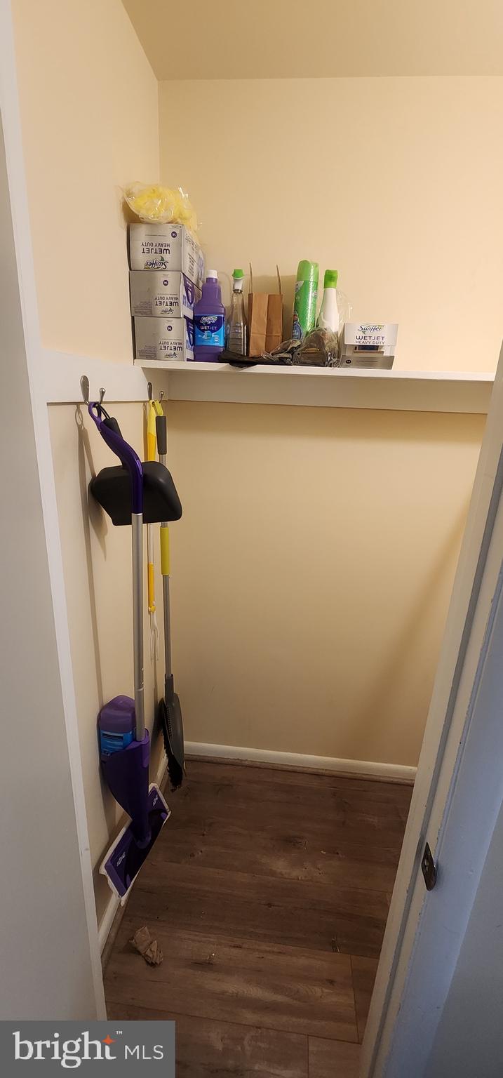 VILLAGE GREEN - Residential Lease