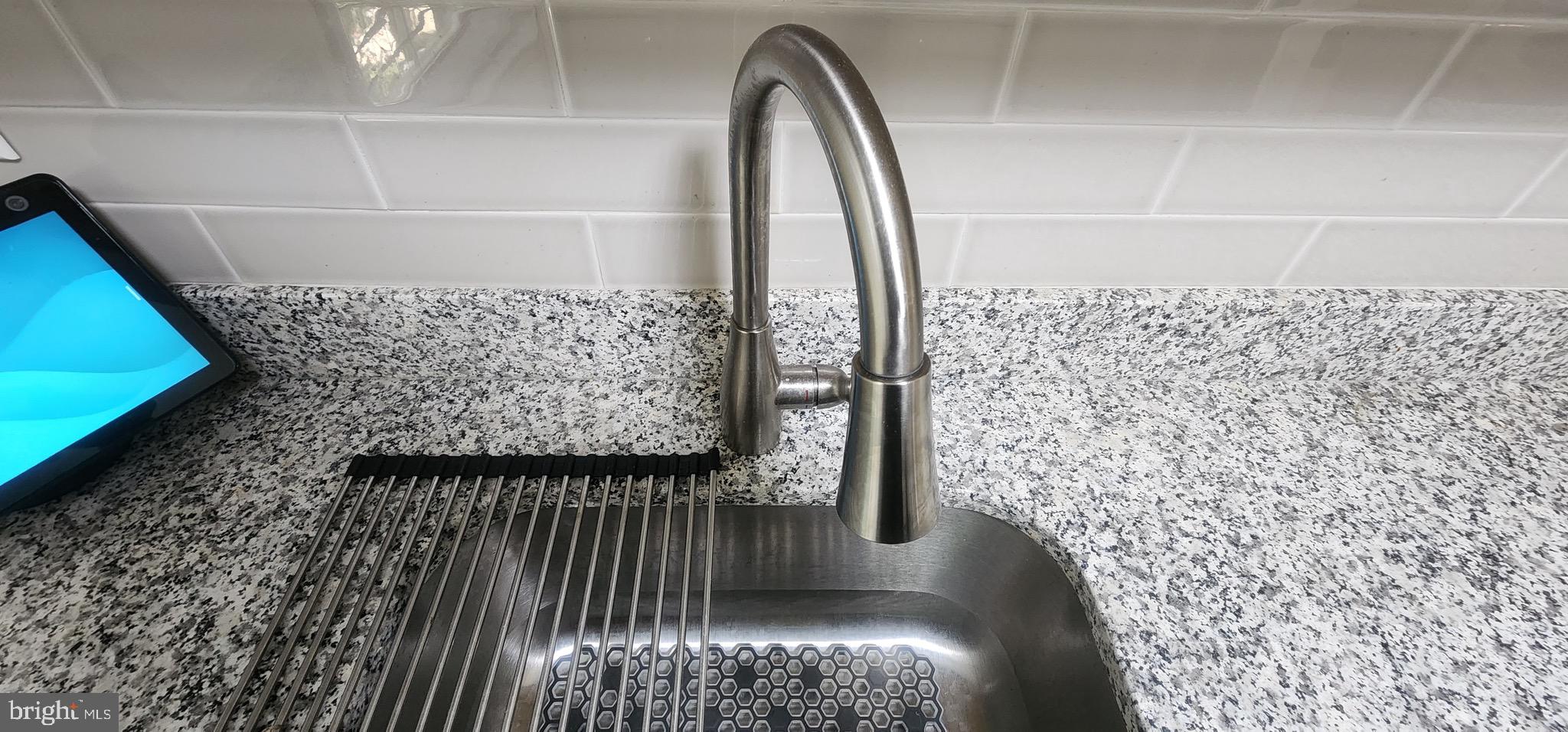 VILLAGE GREEN - Residential Lease