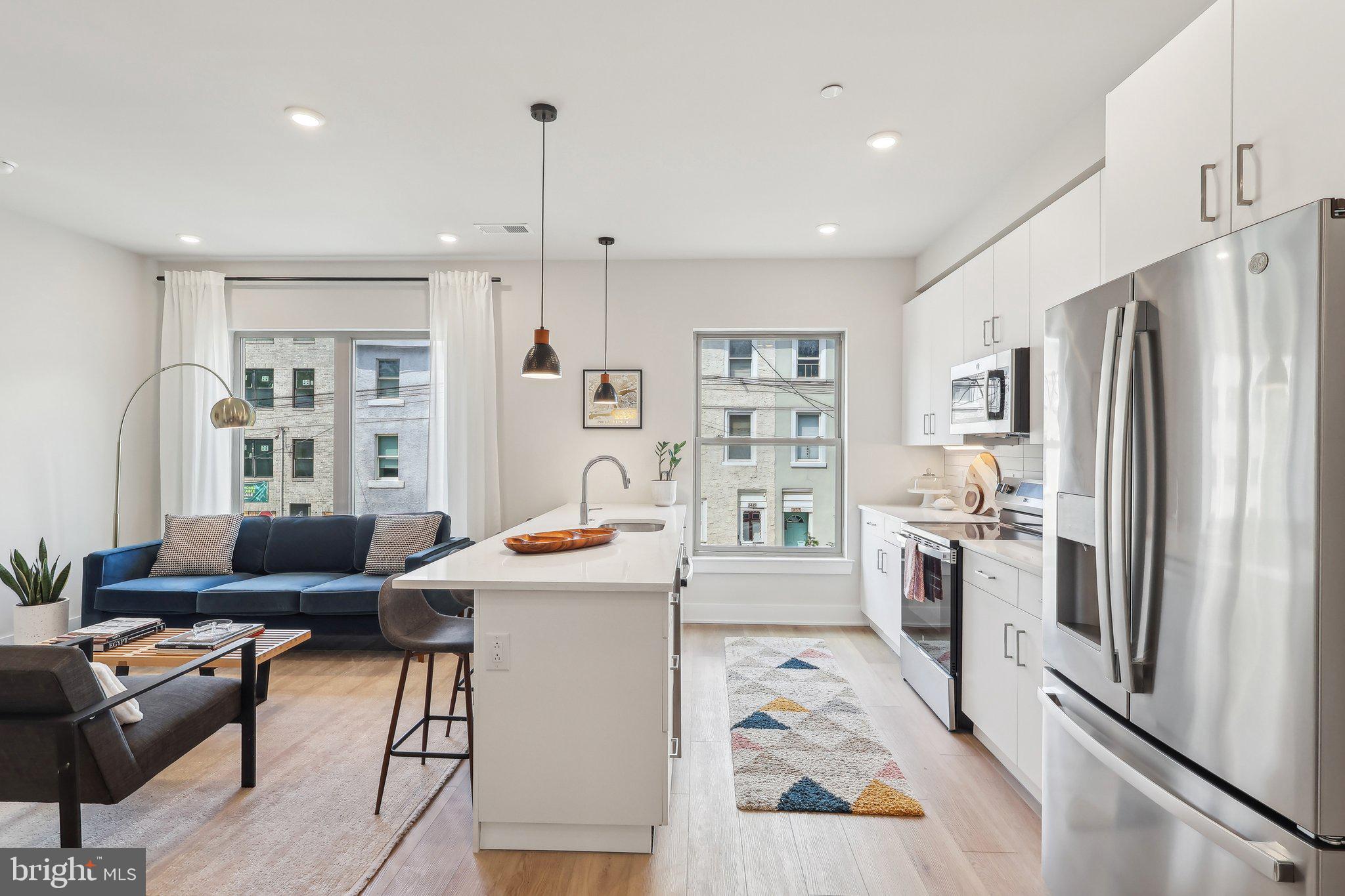 EAST FALLS - Residential