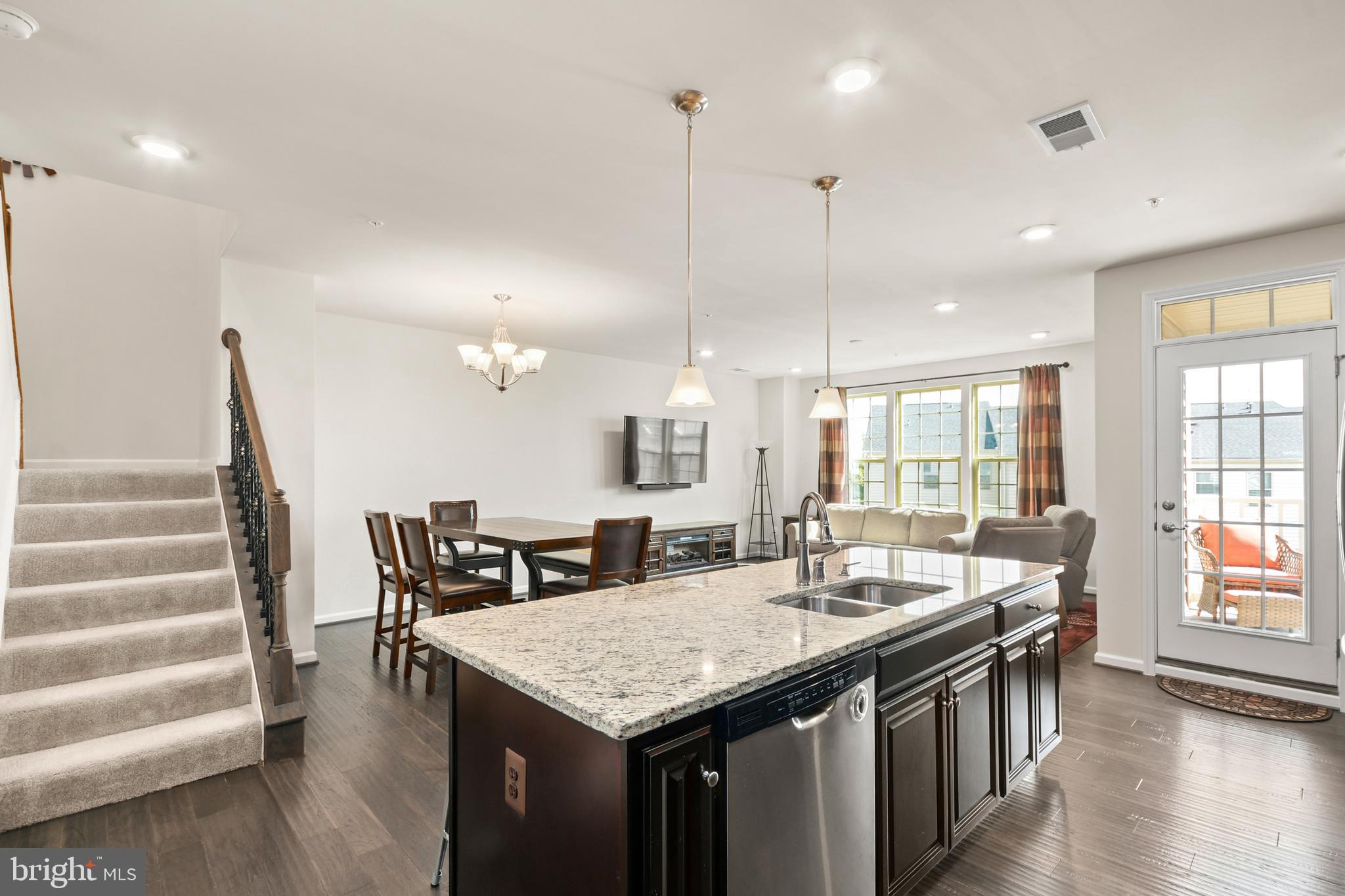 JEFFERSON PLACE - Residential