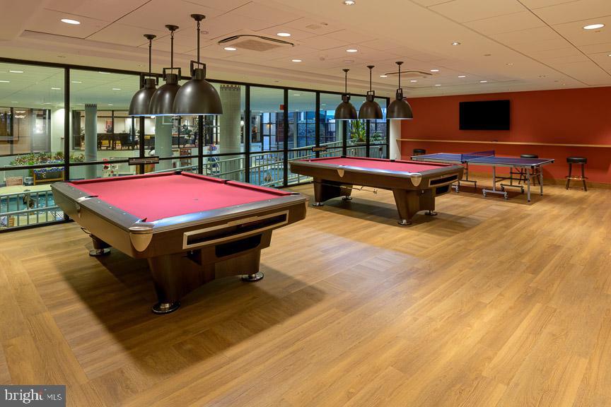 MONTEBELLO - Residential