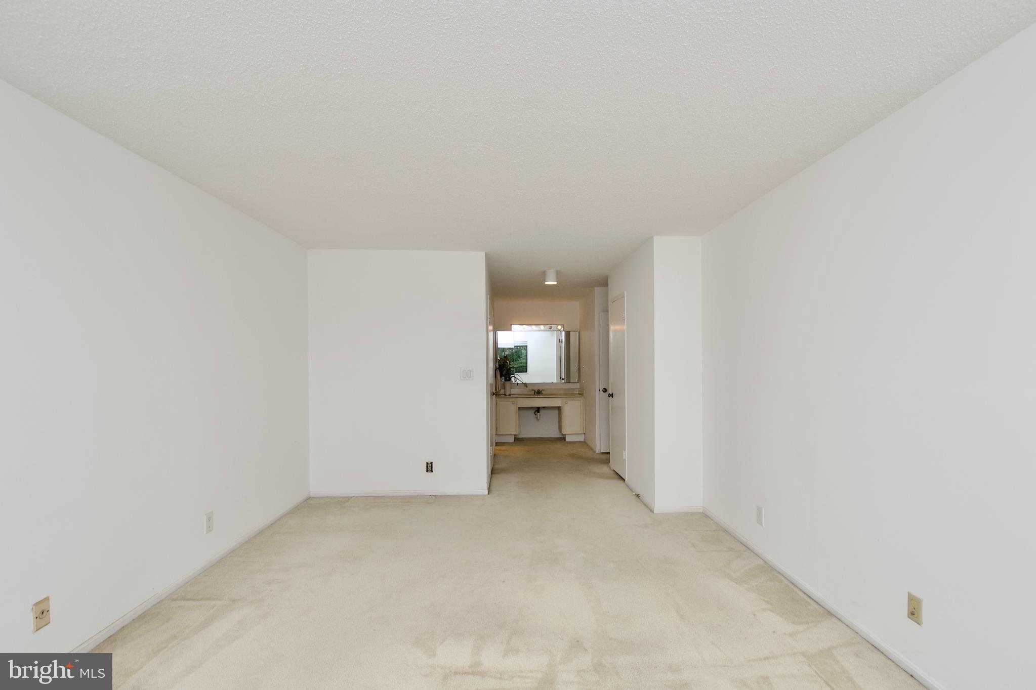 MONTEBELLO - Residential