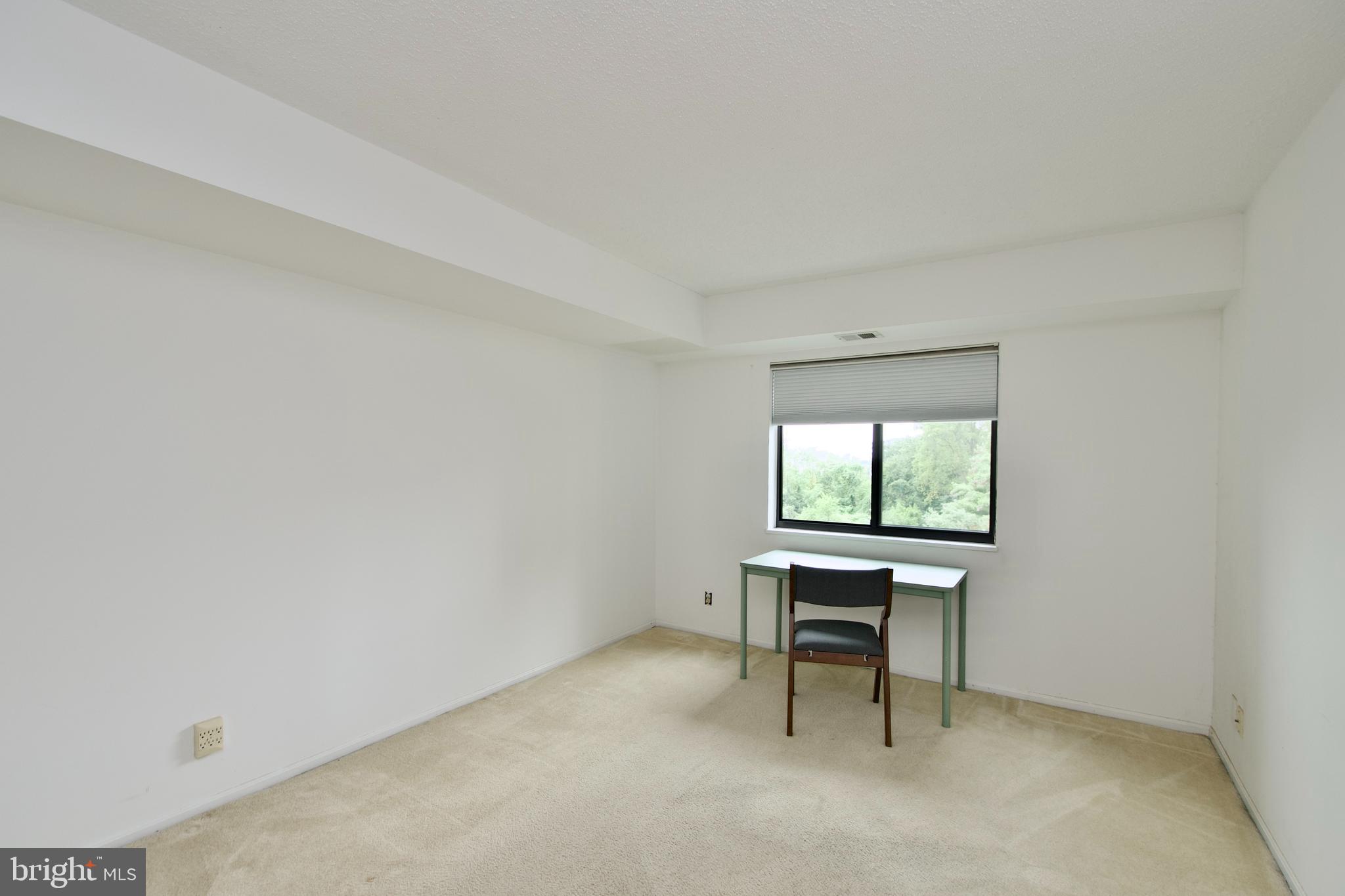 MONTEBELLO - Residential