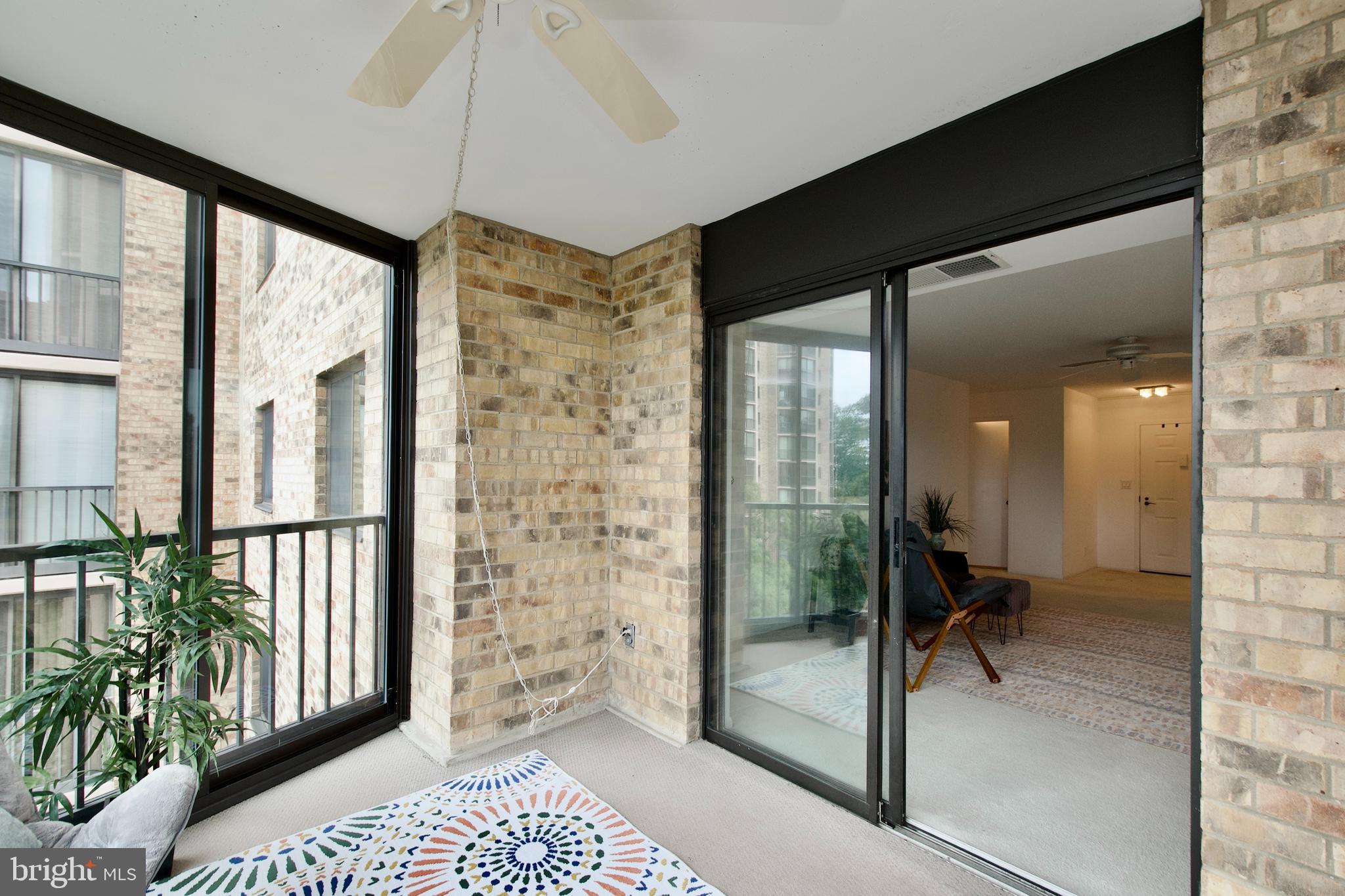 MONTEBELLO - Residential