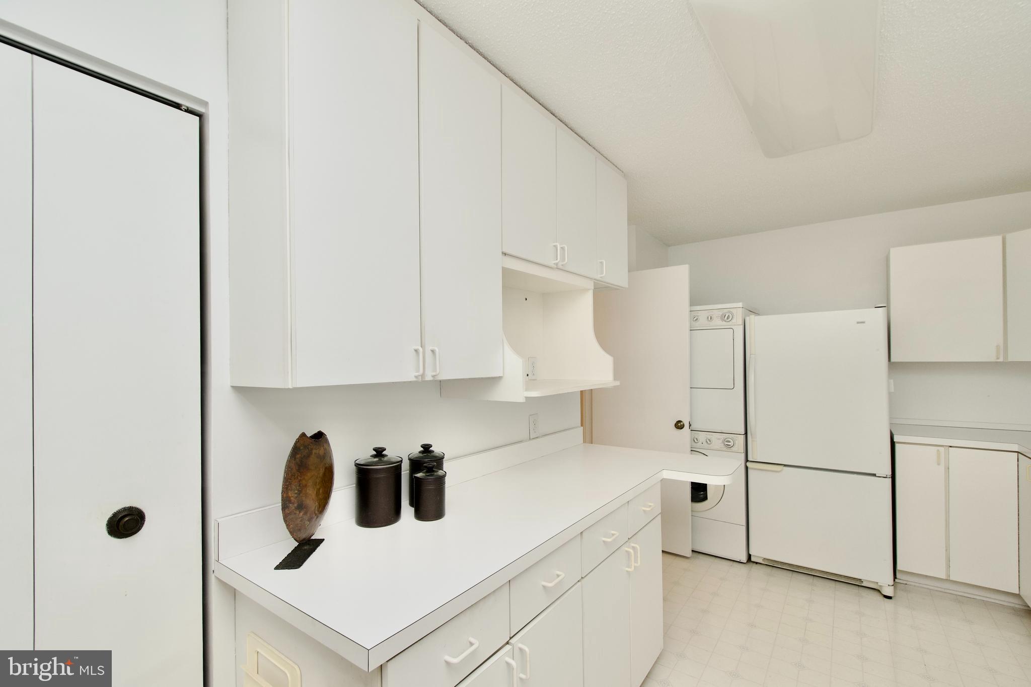 MONTEBELLO - Residential