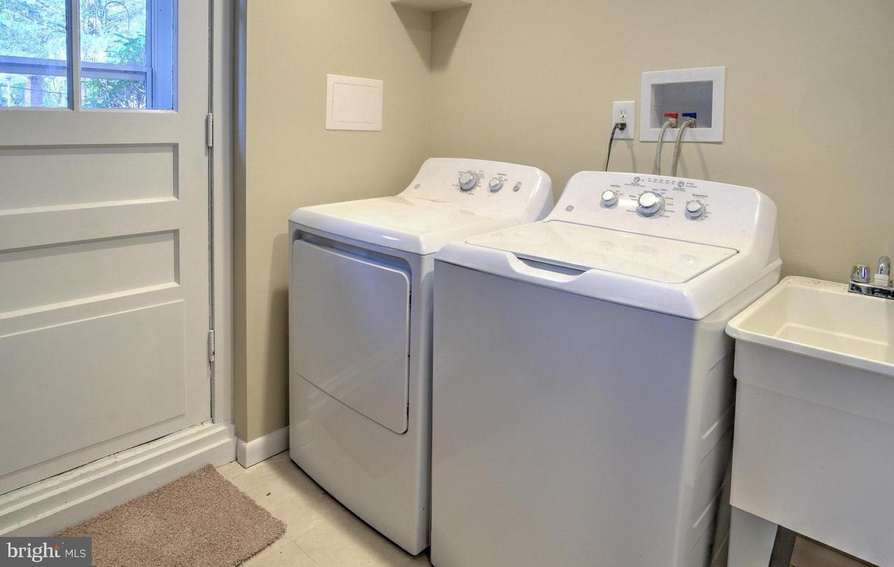 RODGERS FORGE - Residential Lease