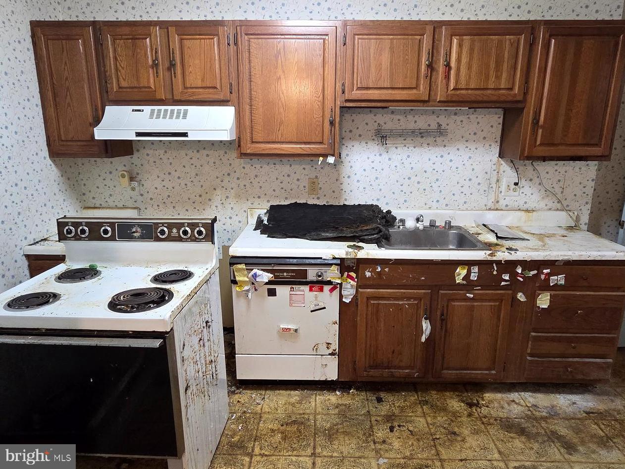 WHISKEY BOTTOM - Residential