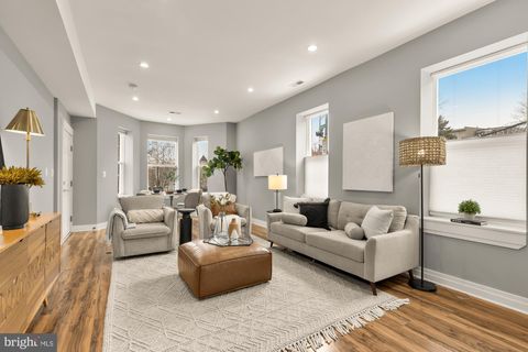 Photo of 1719 Lincoln Road NE #1, WASHINGTON, DC 20002 (MLS # DCDC2246592)