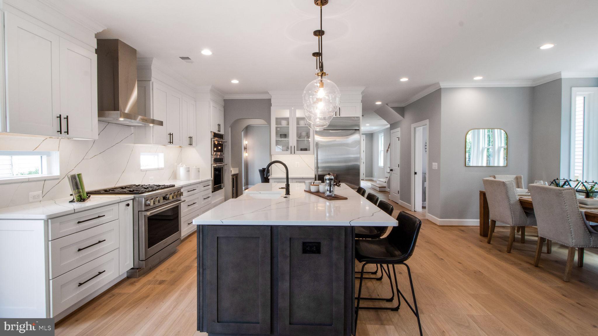 ROSEMONT - Residential