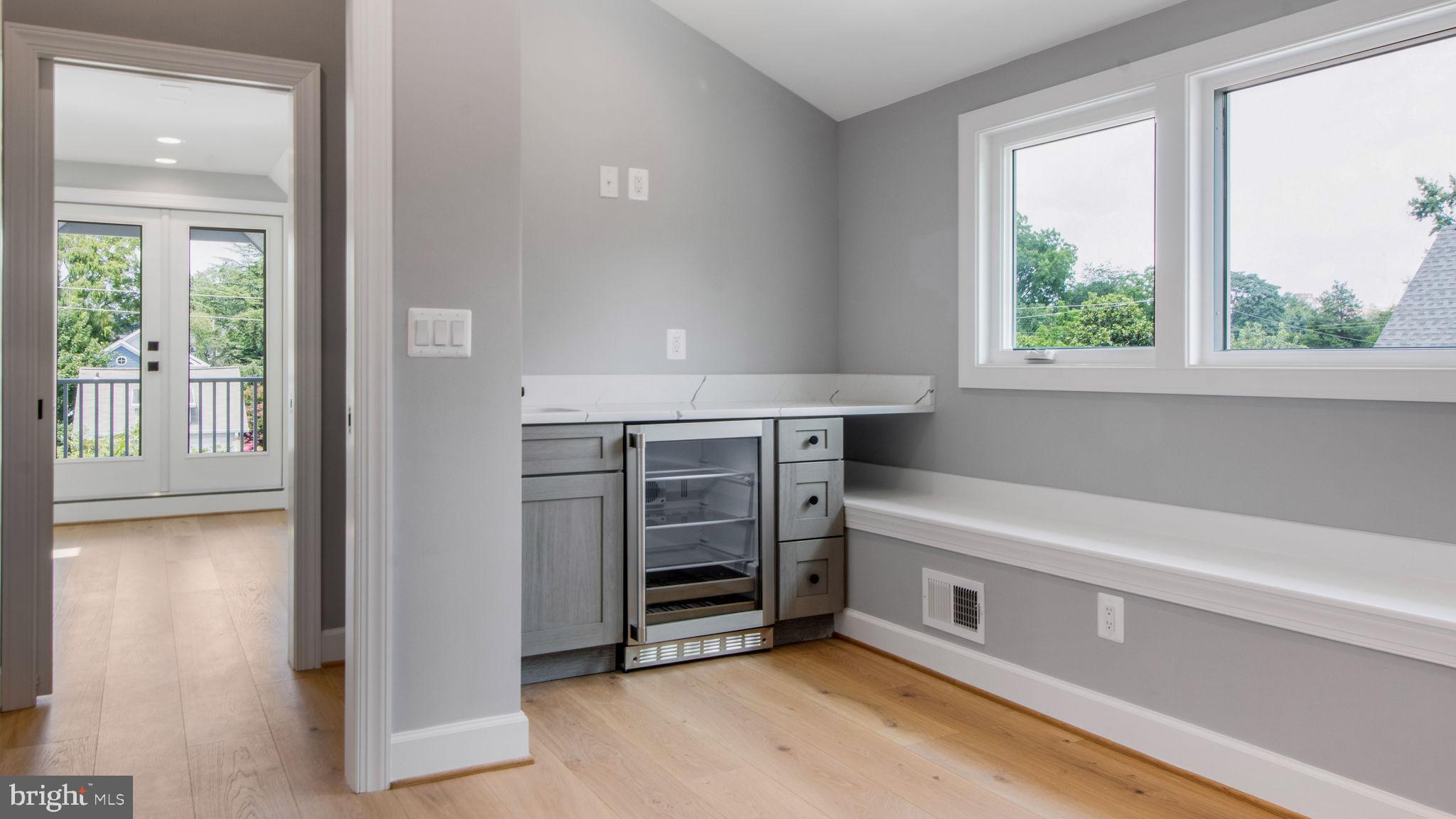 ROSEMONT - Residential