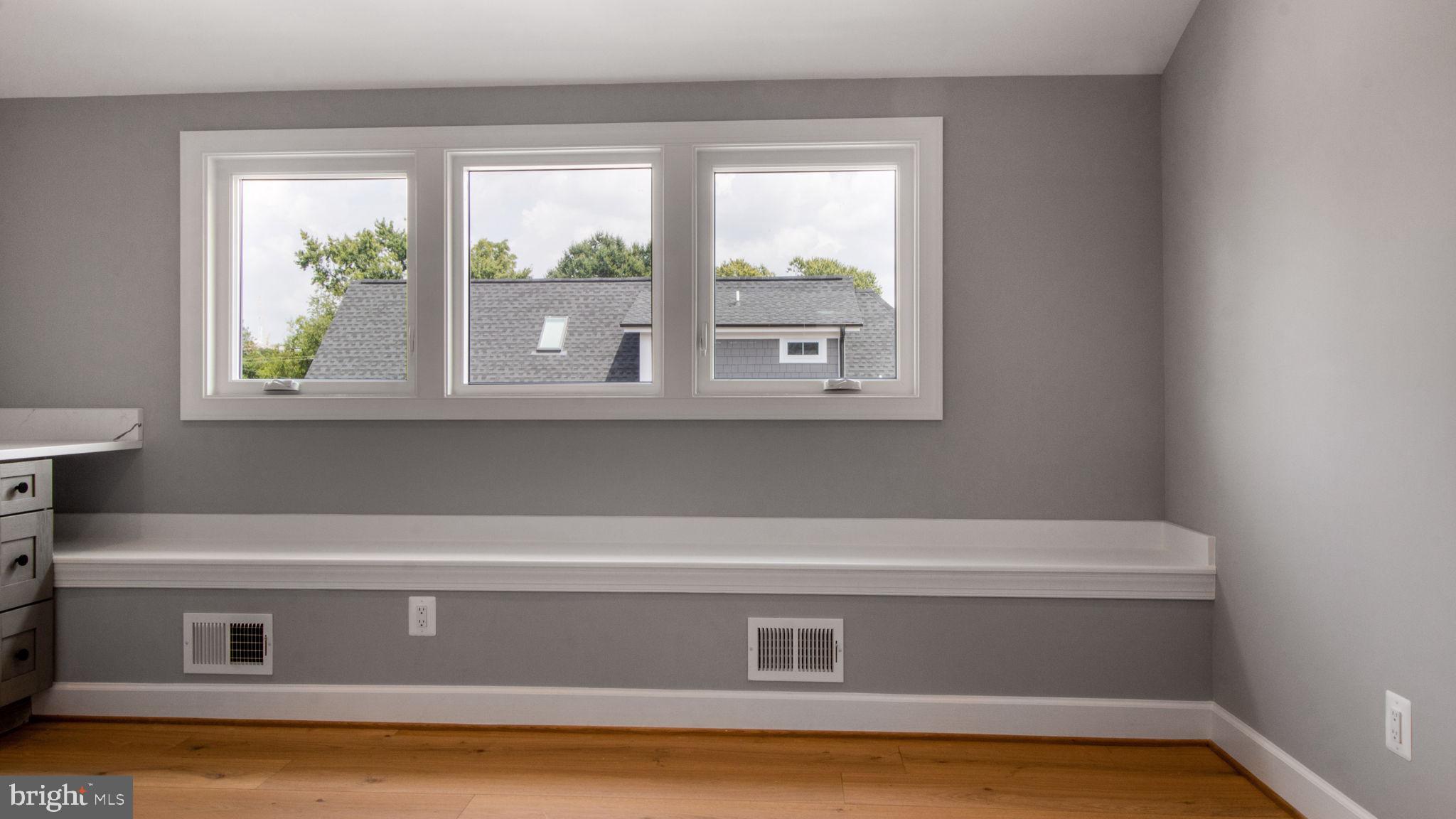 ROSEMONT - Residential