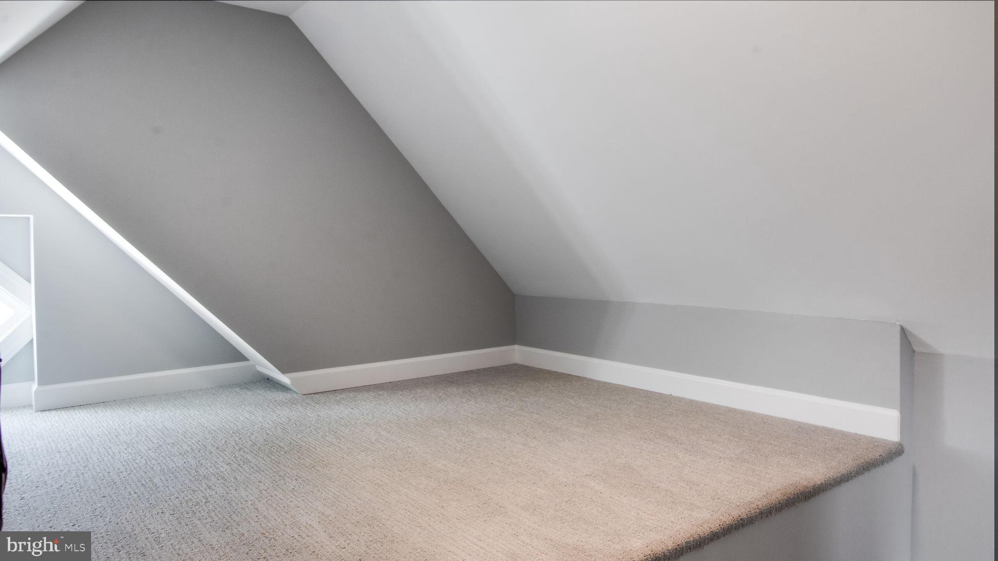 ROSEMONT - Residential