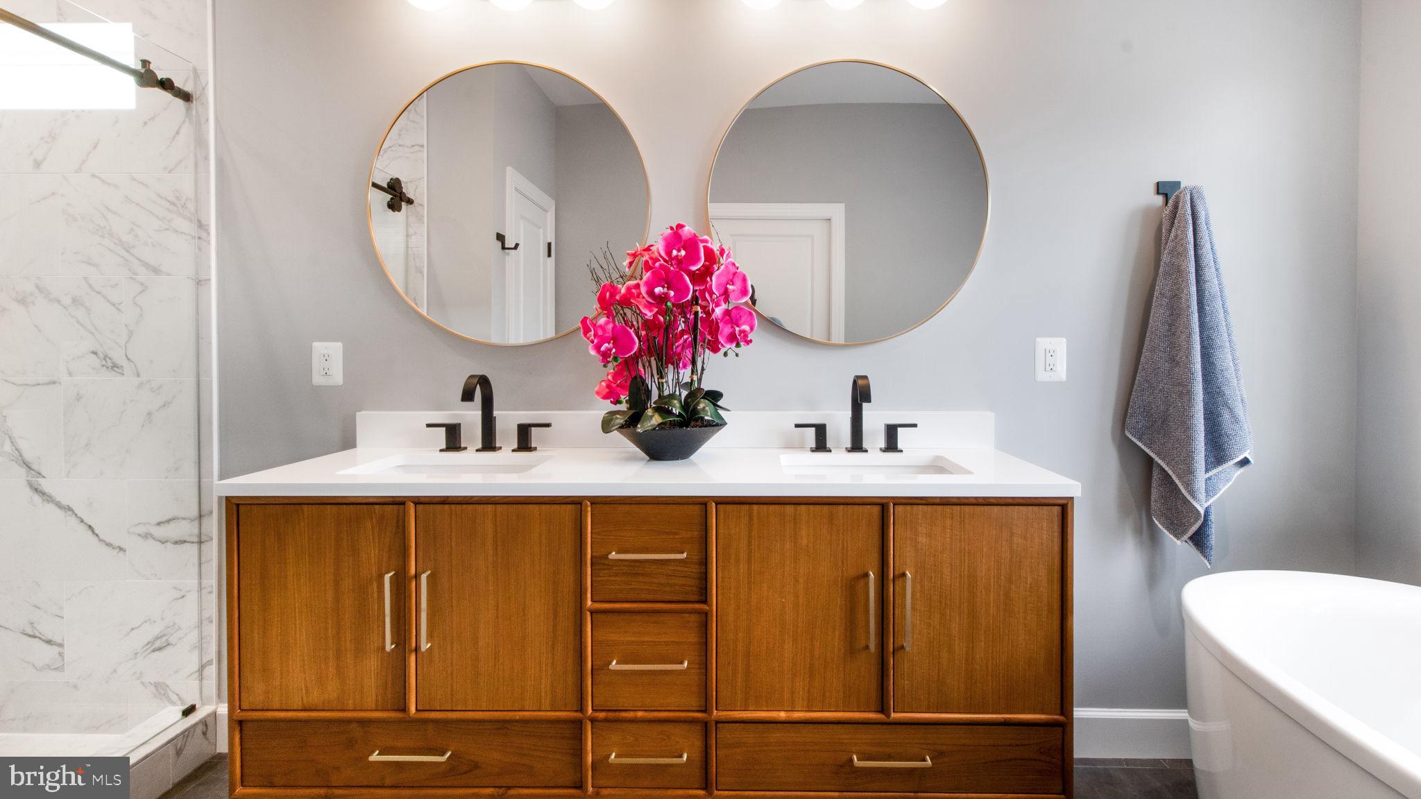 ROSEMONT - Residential