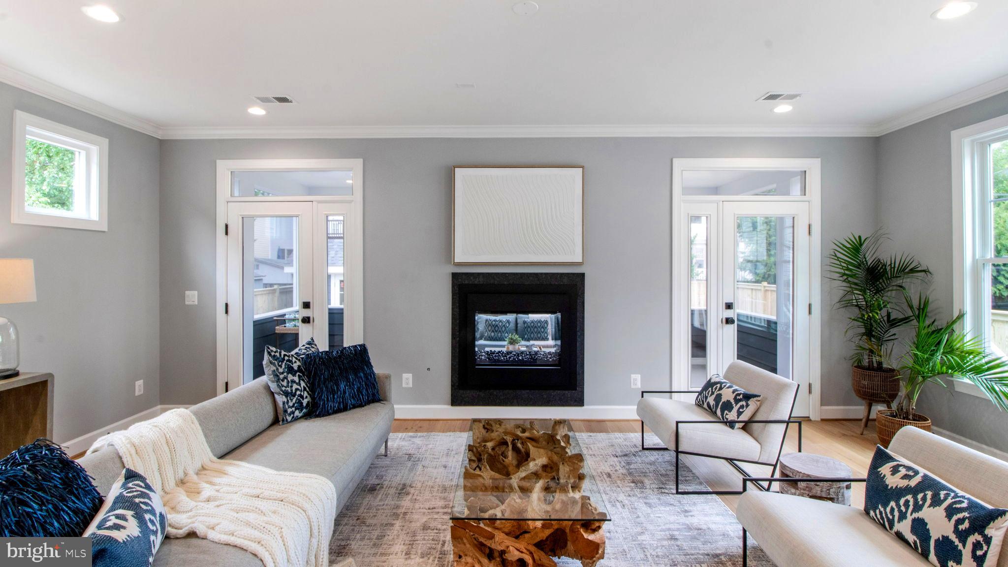 ROSEMONT - Residential