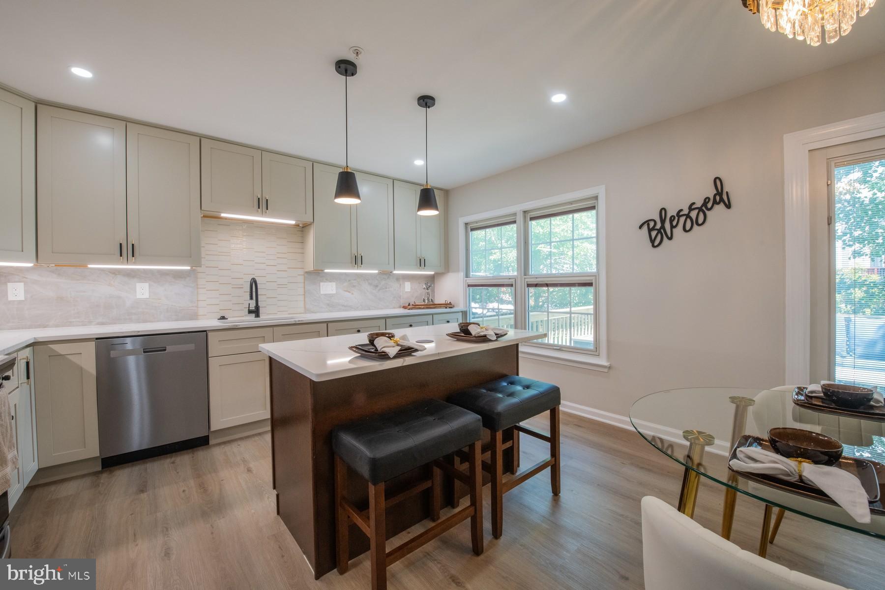 2503 AMBLING CIRCLE