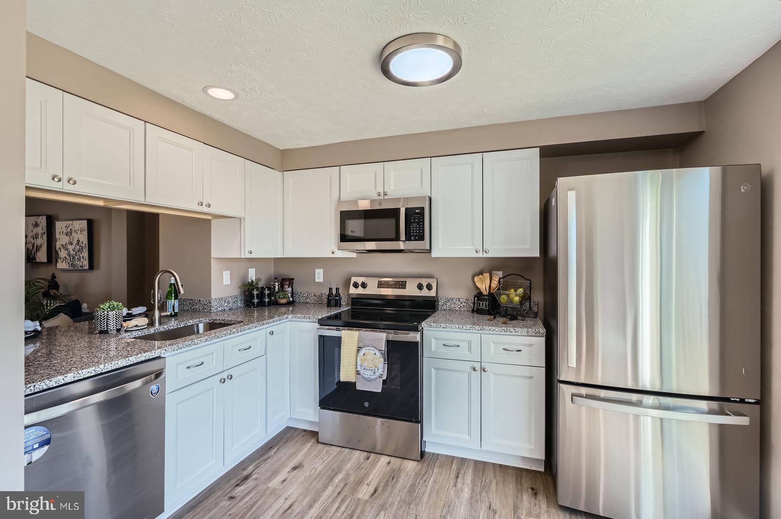 PARKVIEW TRAIL - Residential