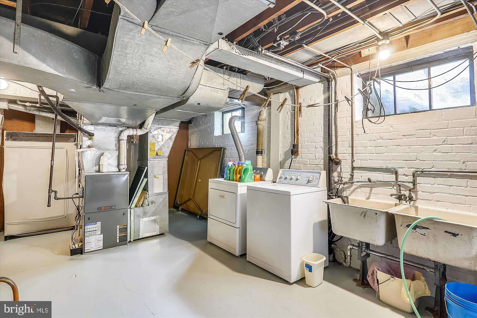 GREENWICH FOREST - Residential