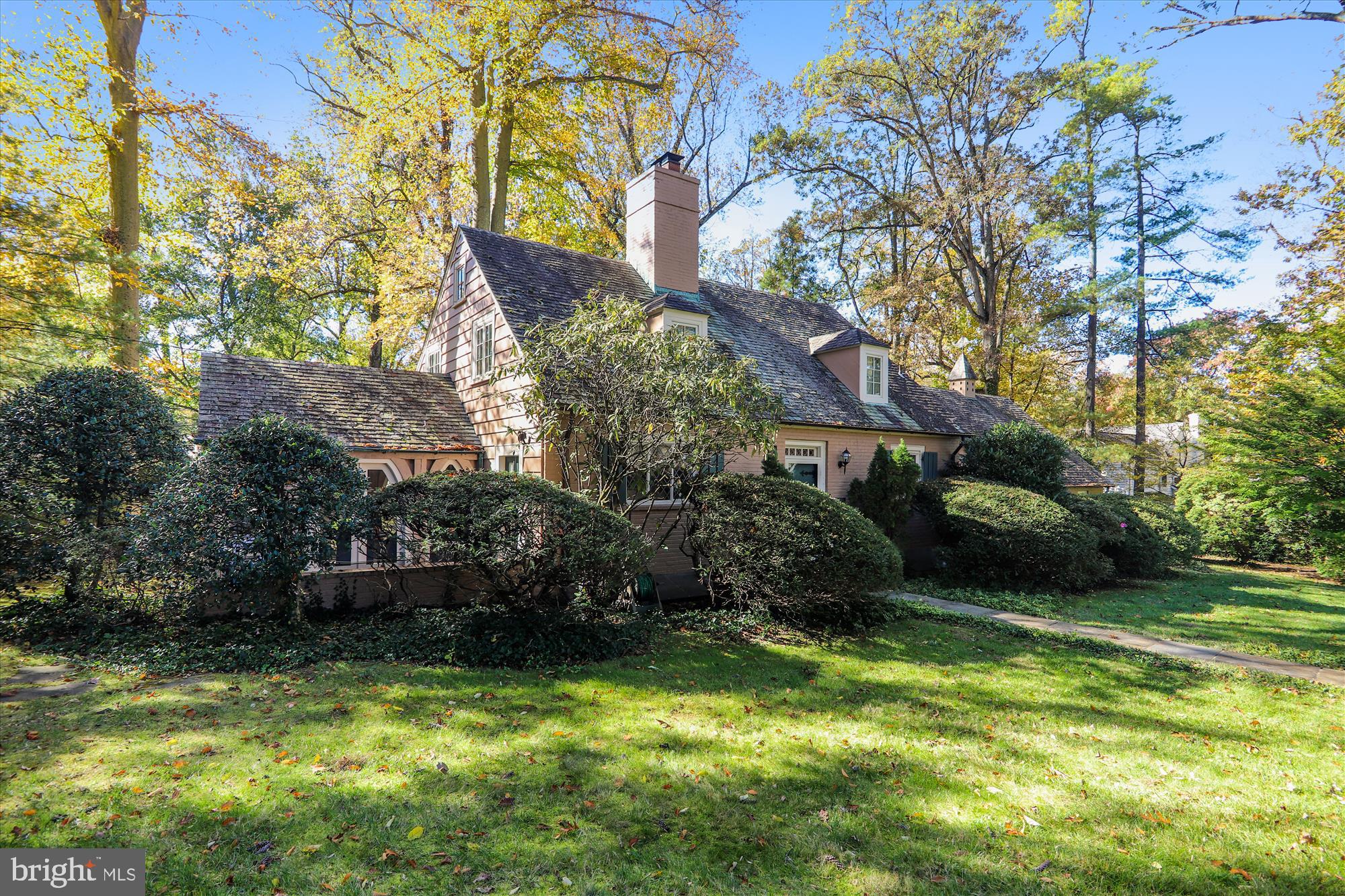 GREENWICH FOREST - Residential