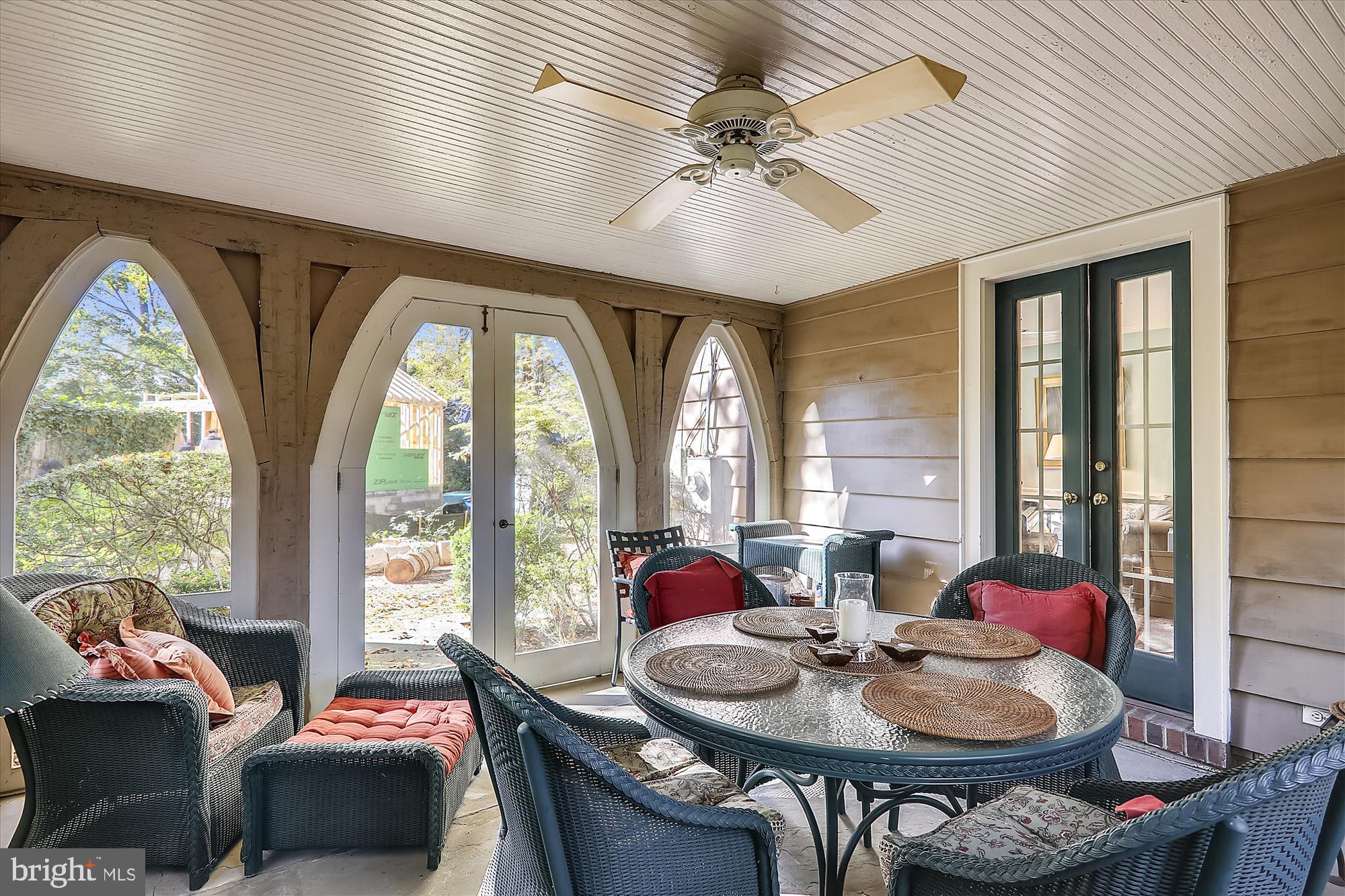 GREENWICH FOREST - Residential