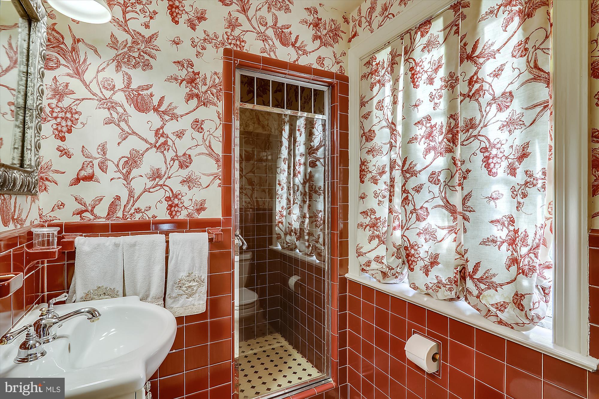 GREENWICH FOREST - Residential