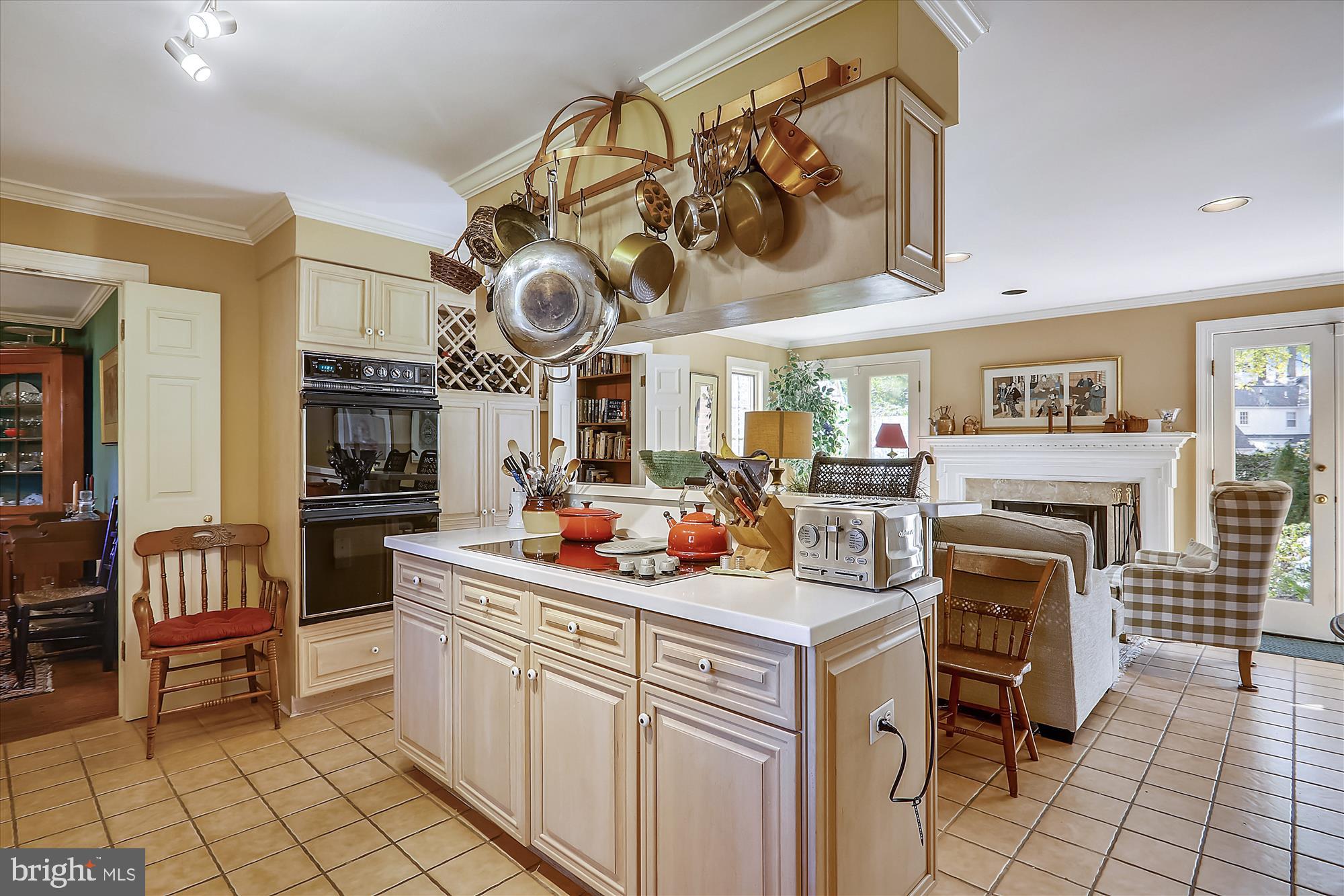 GREENWICH FOREST - Residential