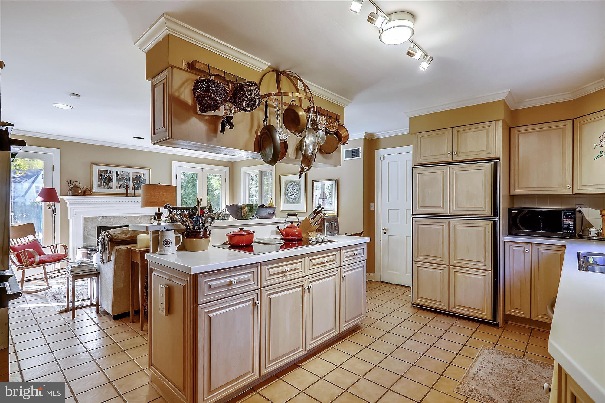 GREENWICH FOREST - Residential