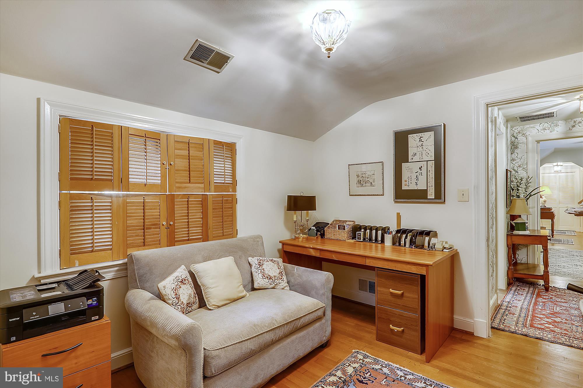 GREENWICH FOREST - Residential