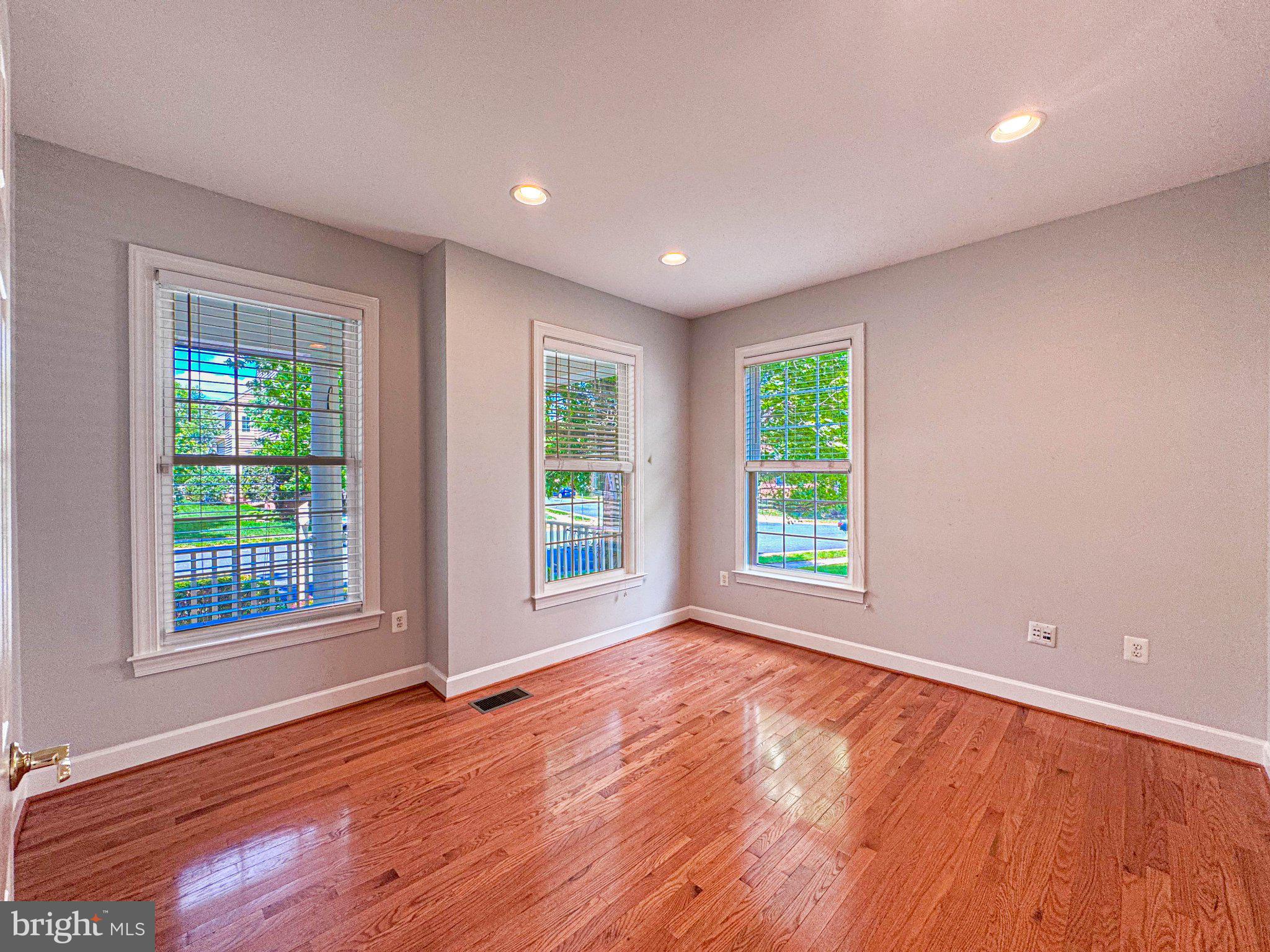 BRAMBLETON - Residential