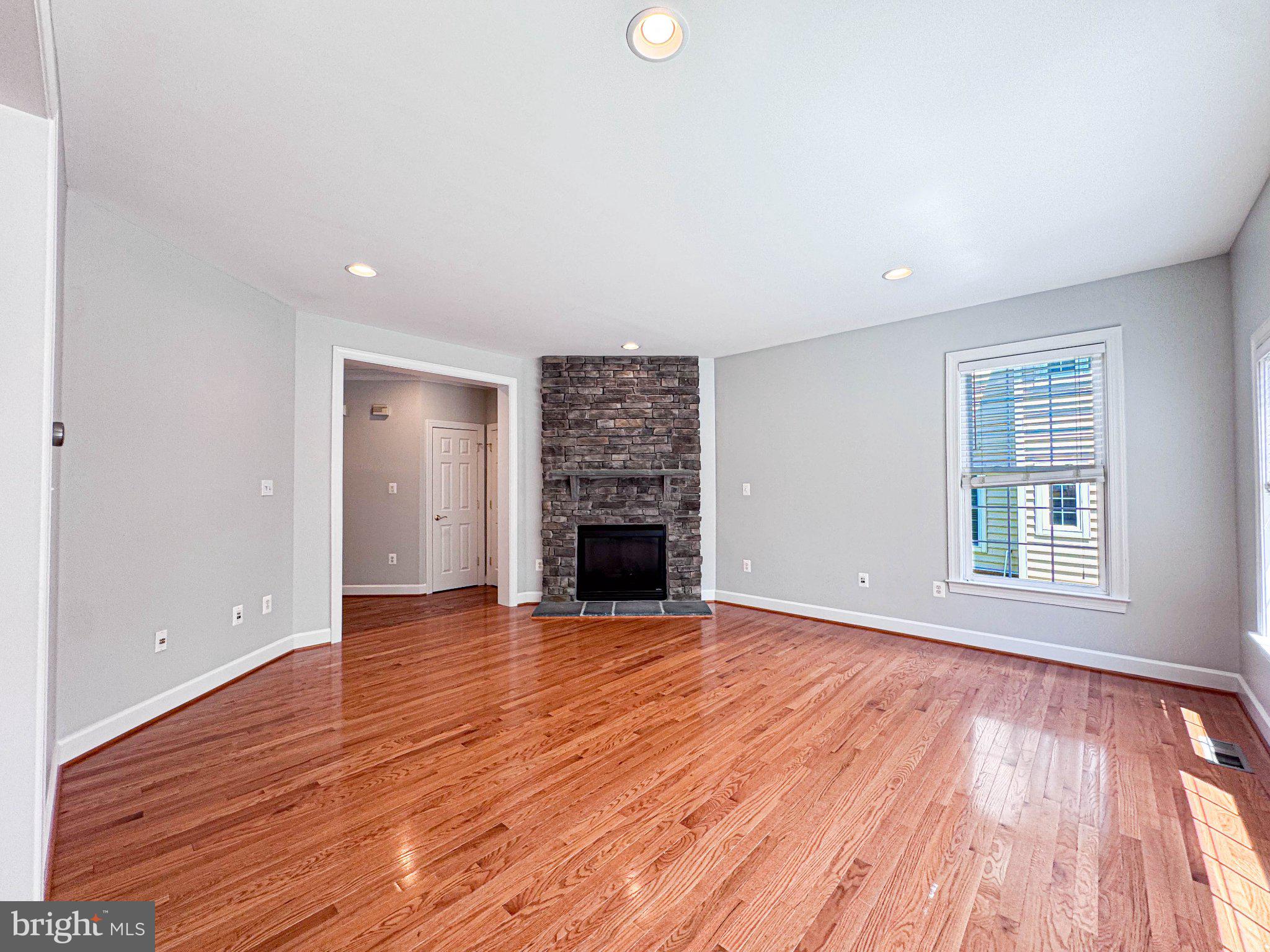 BRAMBLETON - Residential