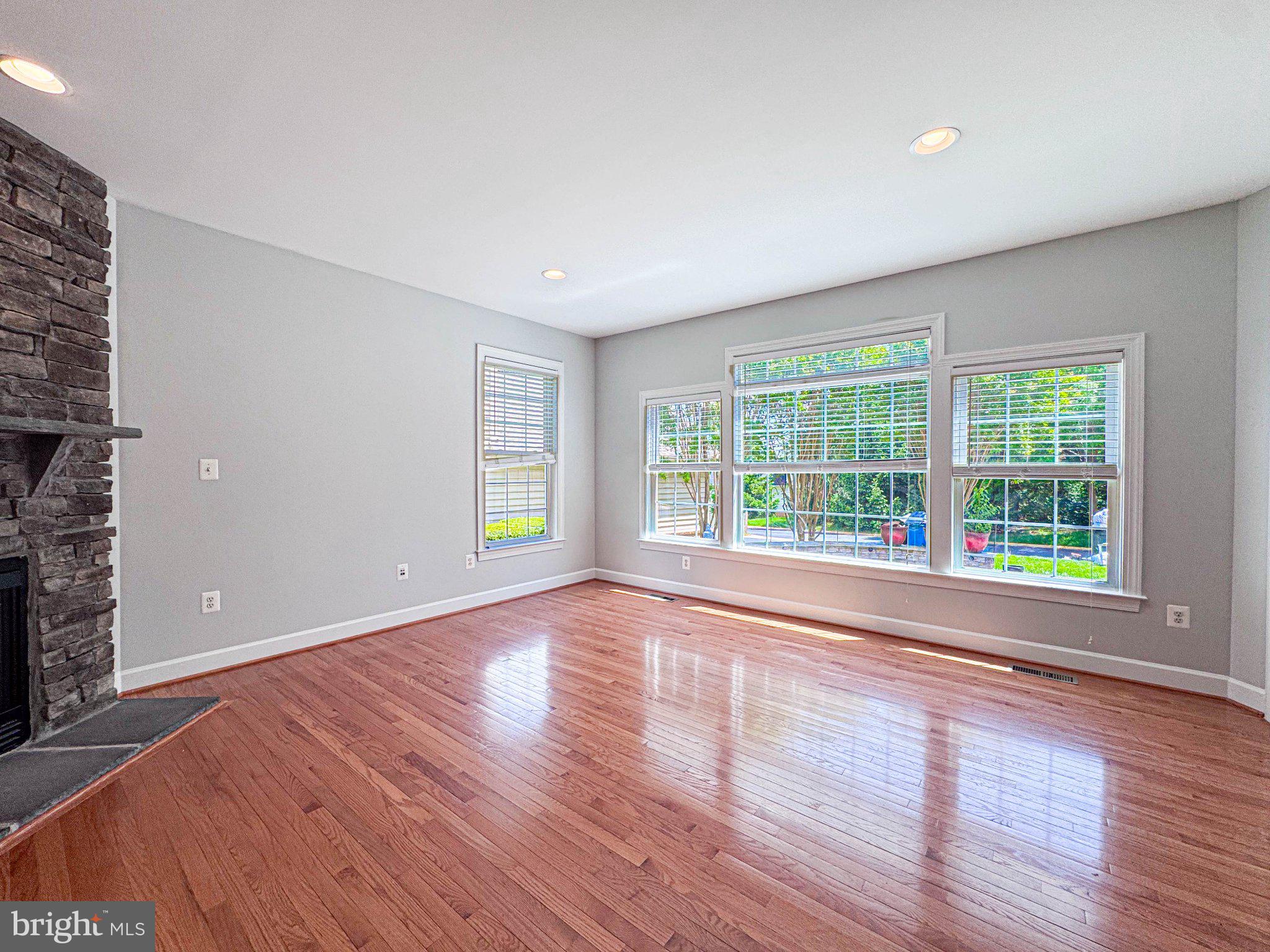 BRAMBLETON - Residential
