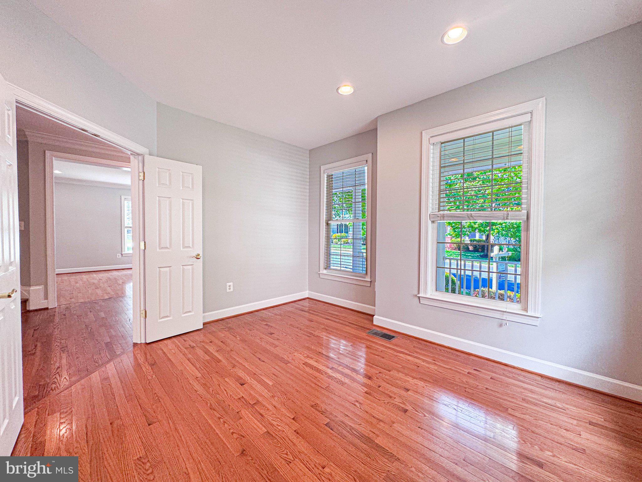 BRAMBLETON - Residential
