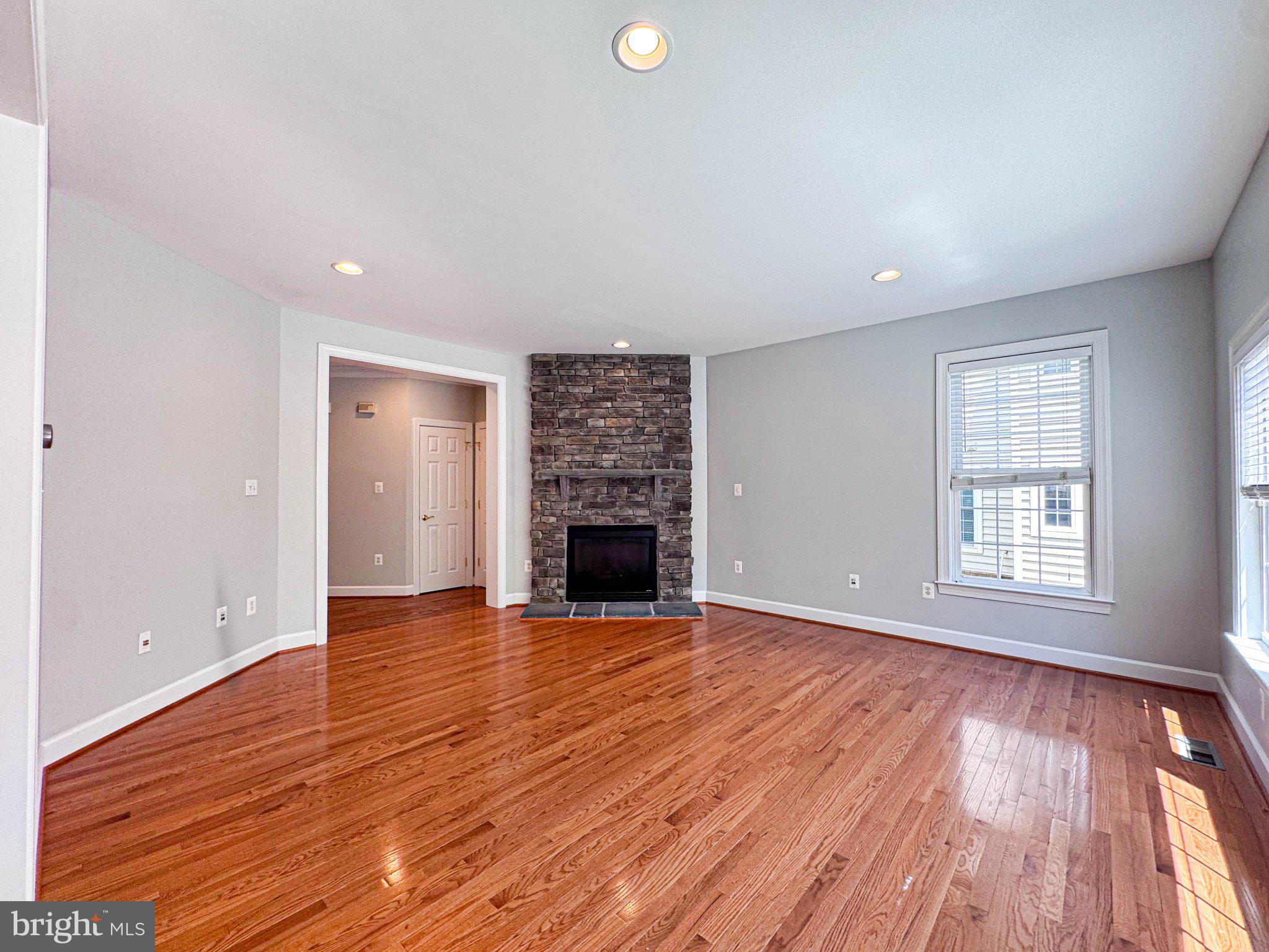 BRAMBLETON - Residential