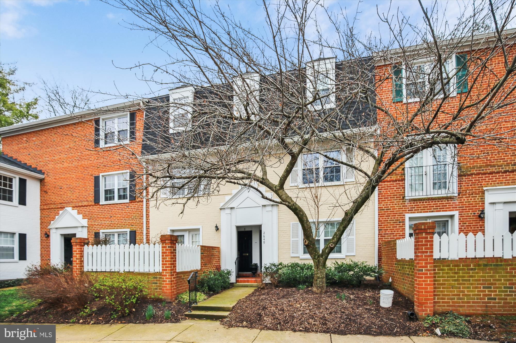 THE ARLINGTON - Residential