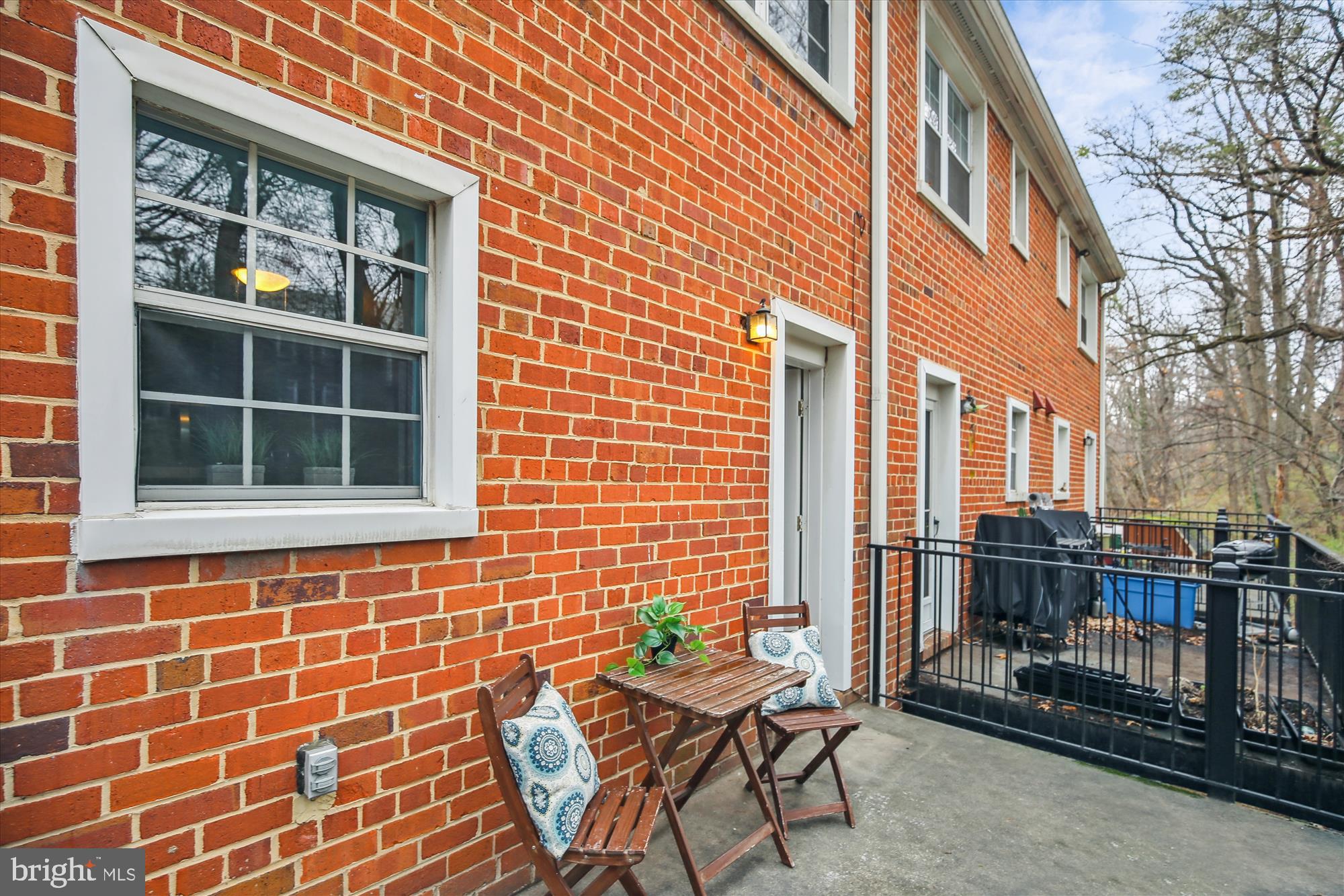 THE ARLINGTON - Residential