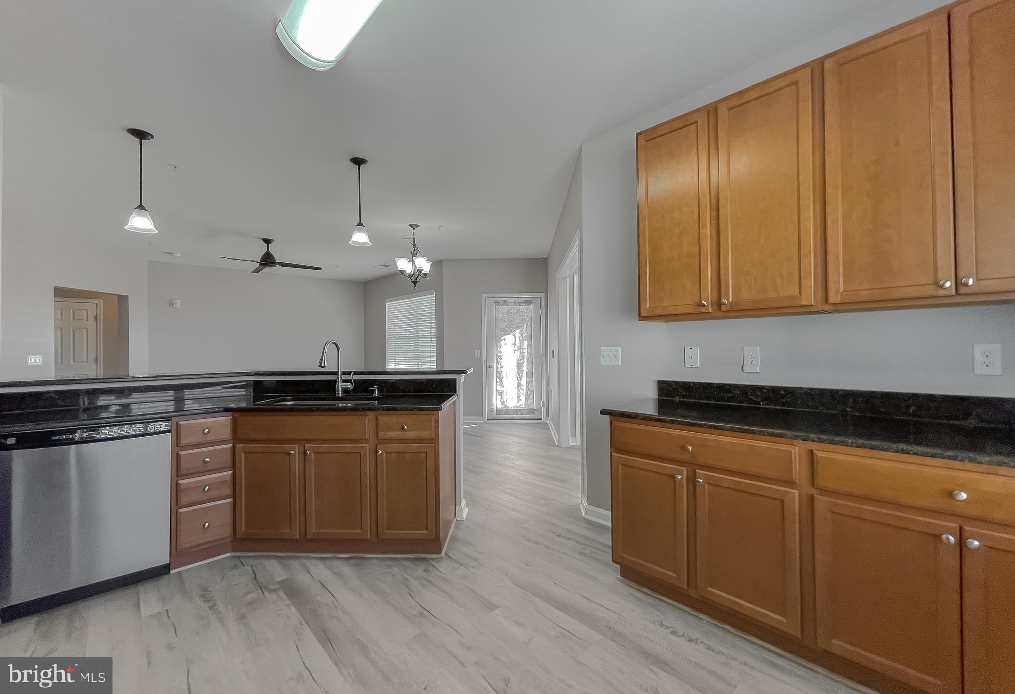 THE RESIDENCES OF WILDEWOOD - Residential Lease