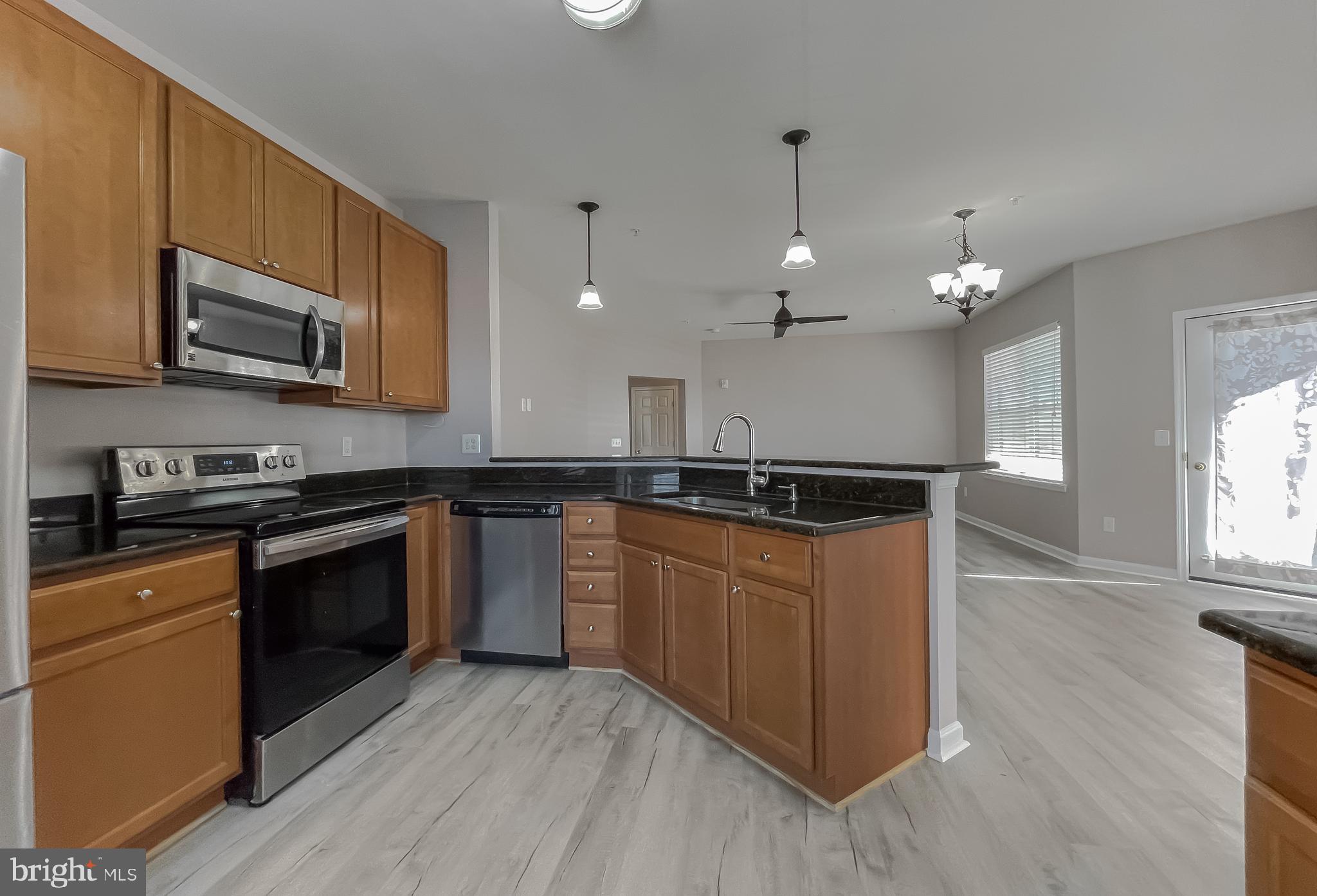 THE RESIDENCES OF WILDEWOOD - Residential Lease