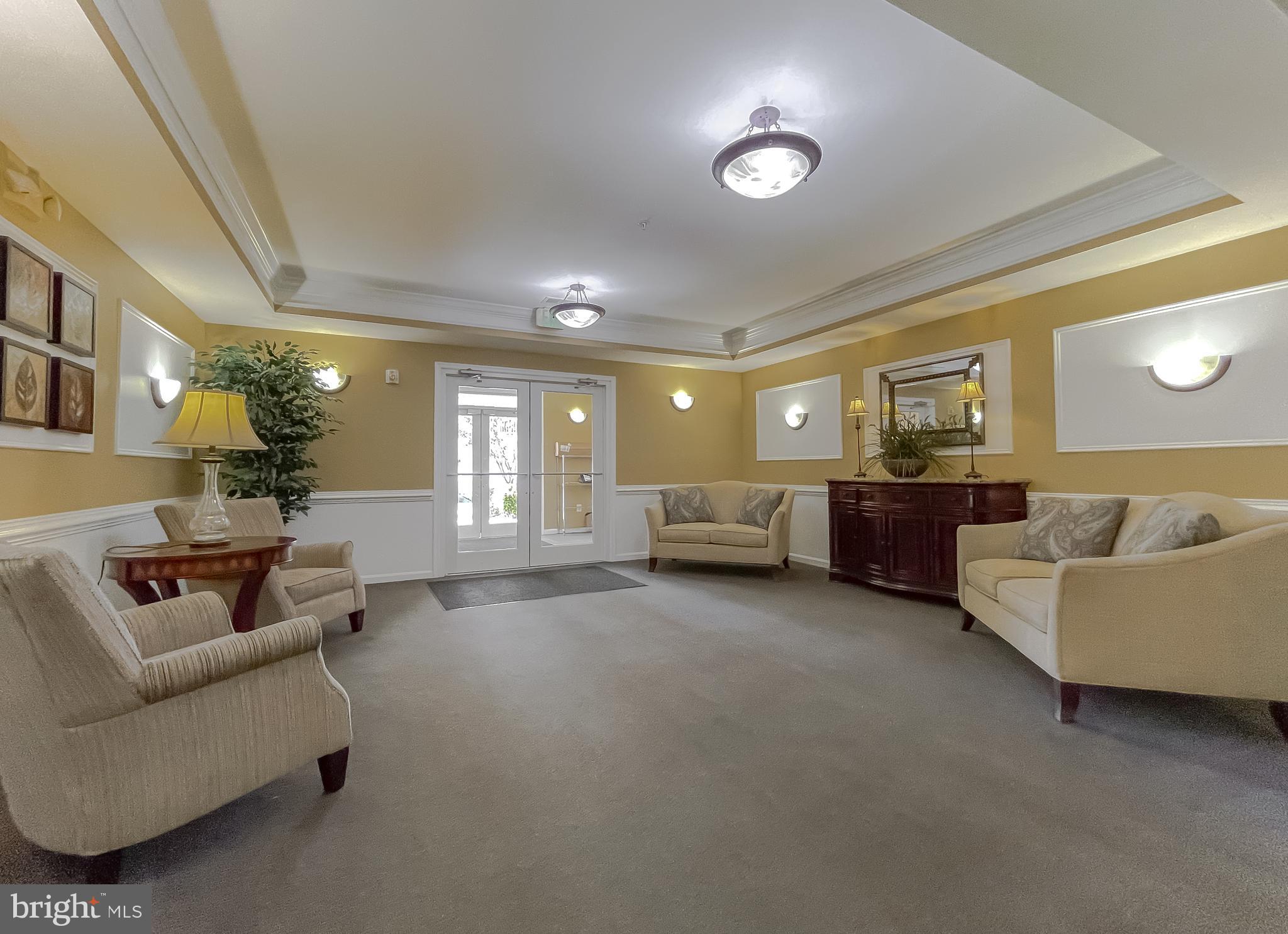 THE RESIDENCES OF WILDEWOOD - Residential Lease