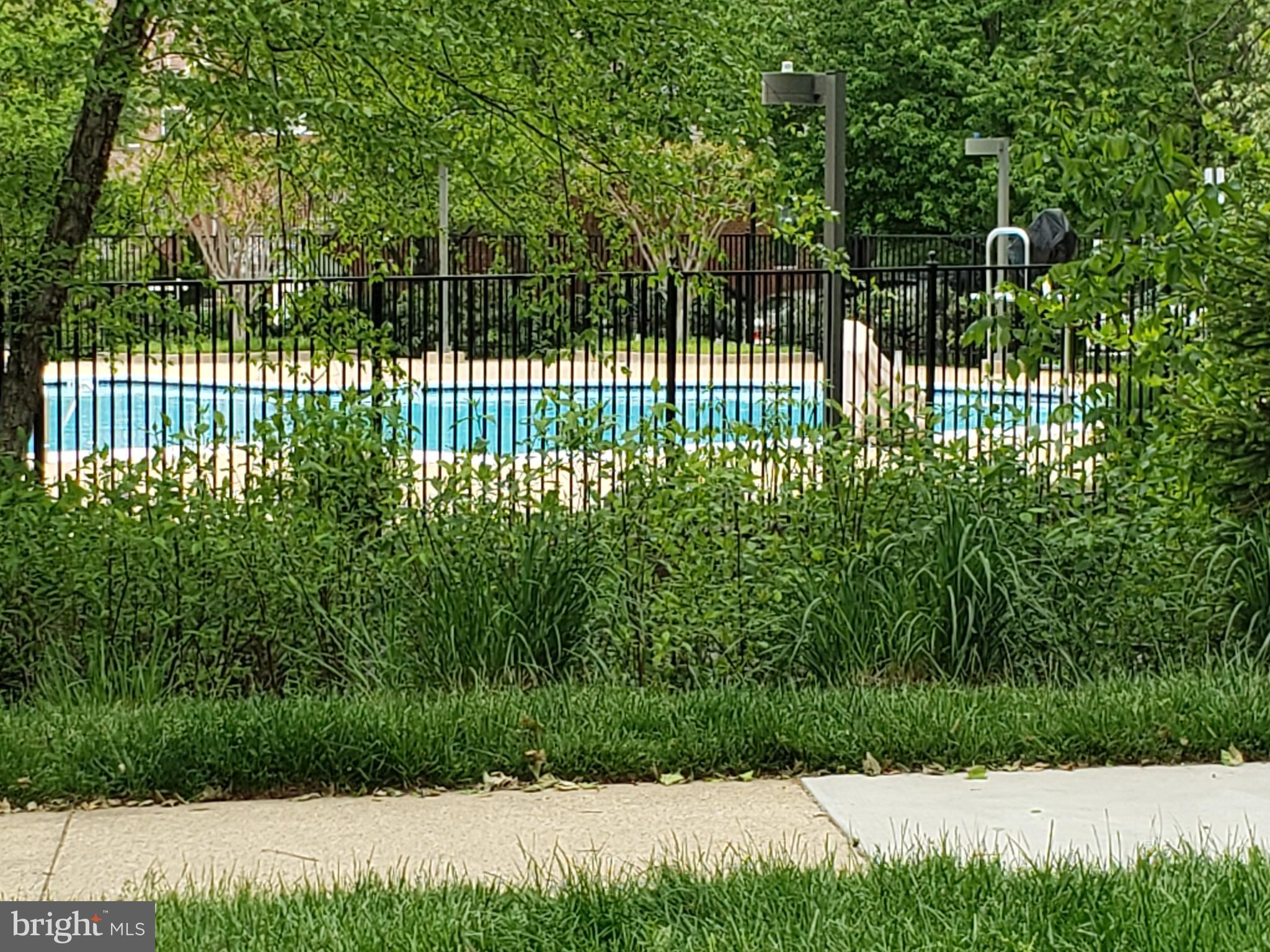 LINCOLN PARK - Residential Lease