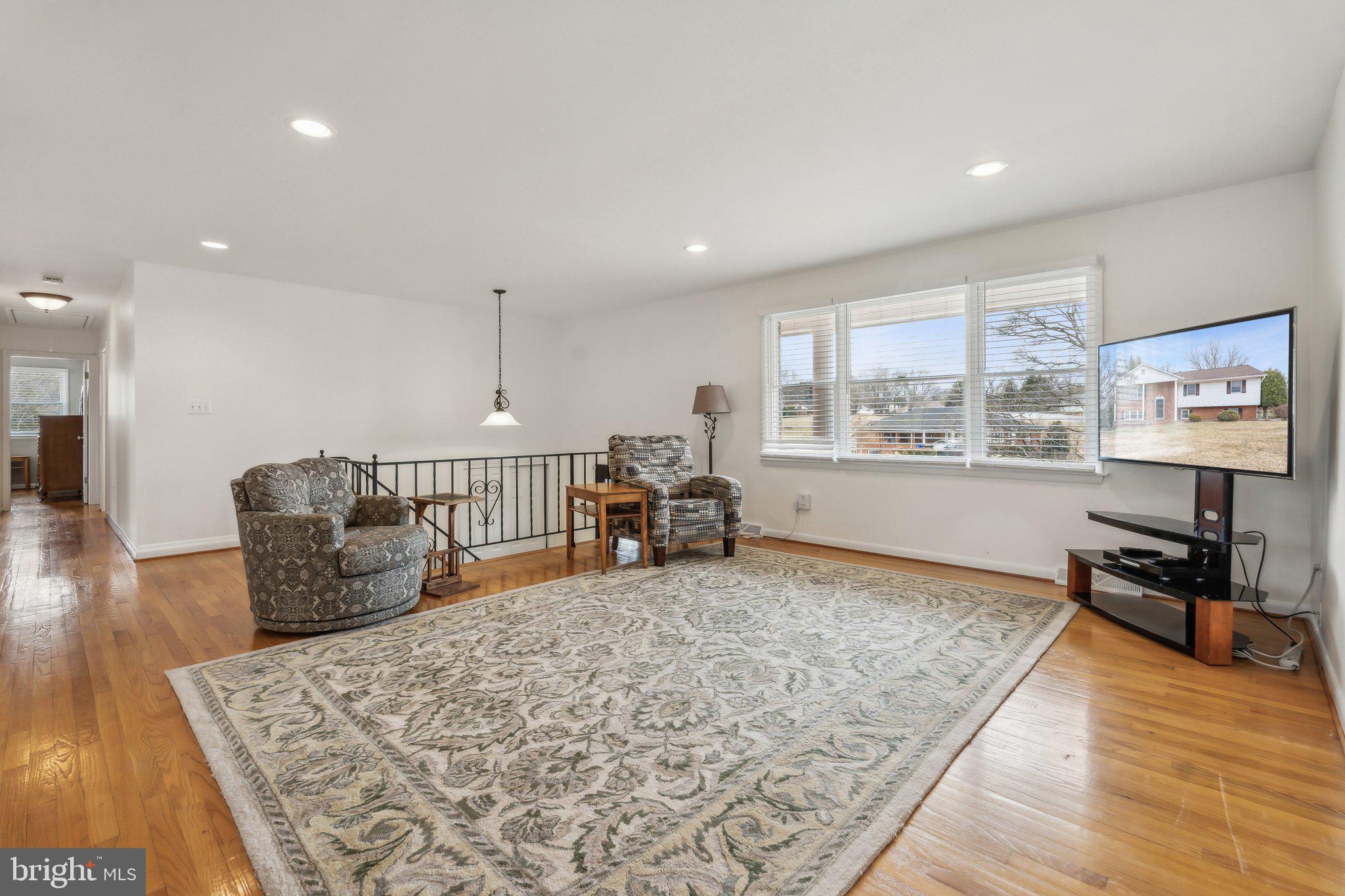 MOUNT HEBRON - Residential