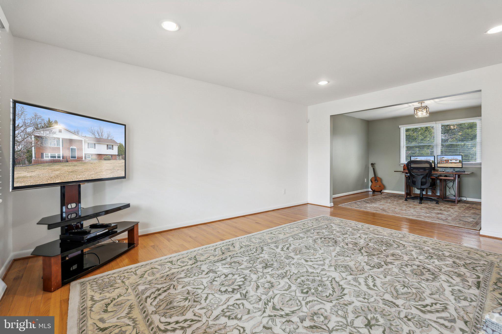 MOUNT HEBRON - Residential