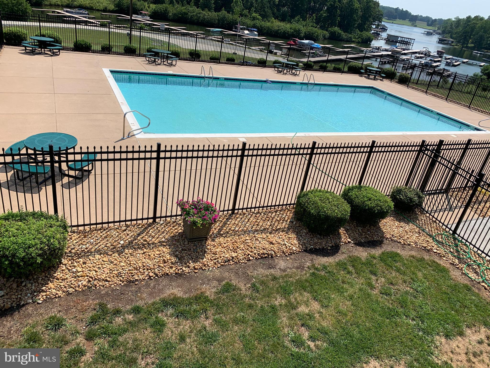 THE WATERS AT LAKE ANNA - Residential